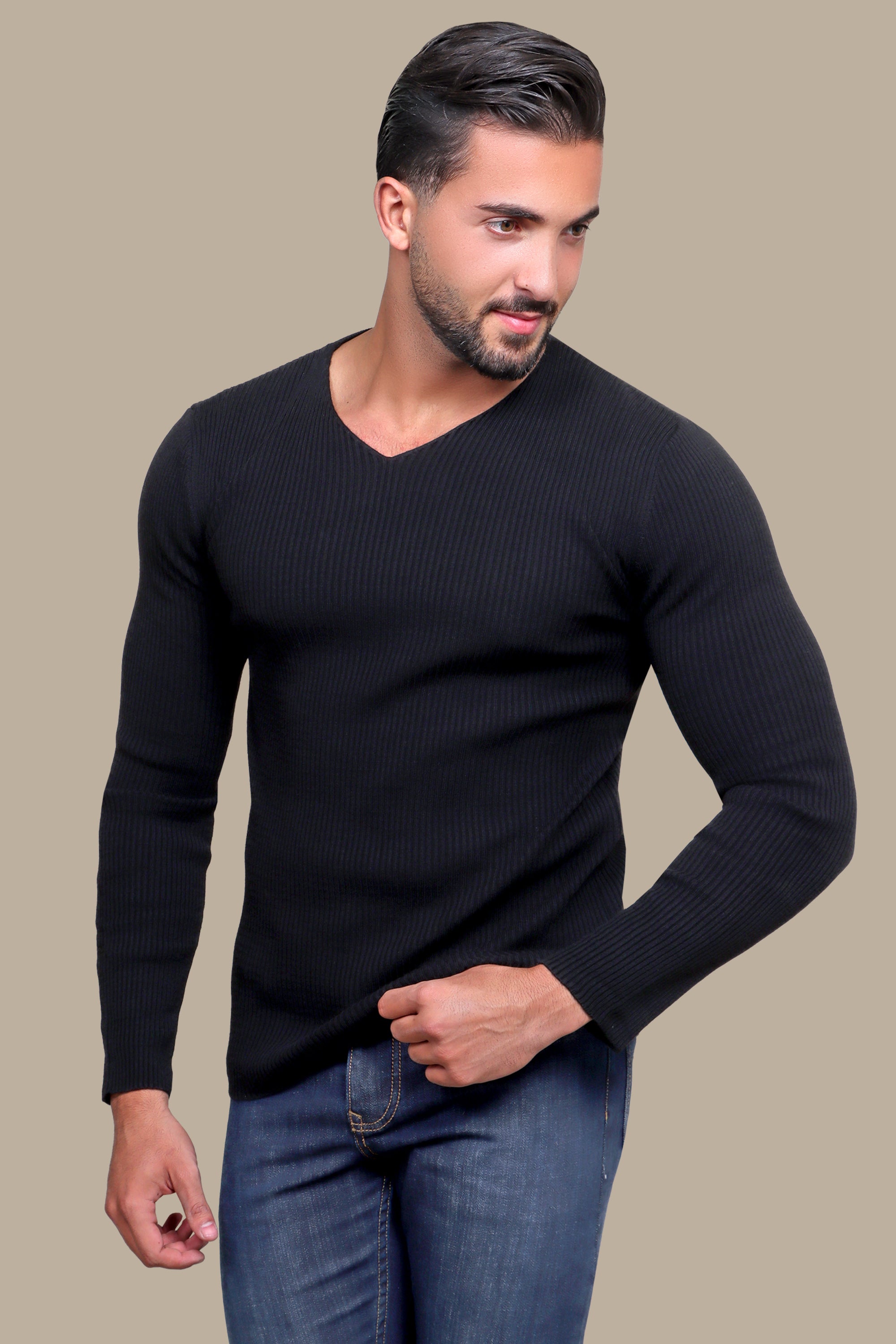 Chic Comfort: N-Neck Ribbed Black Sweater