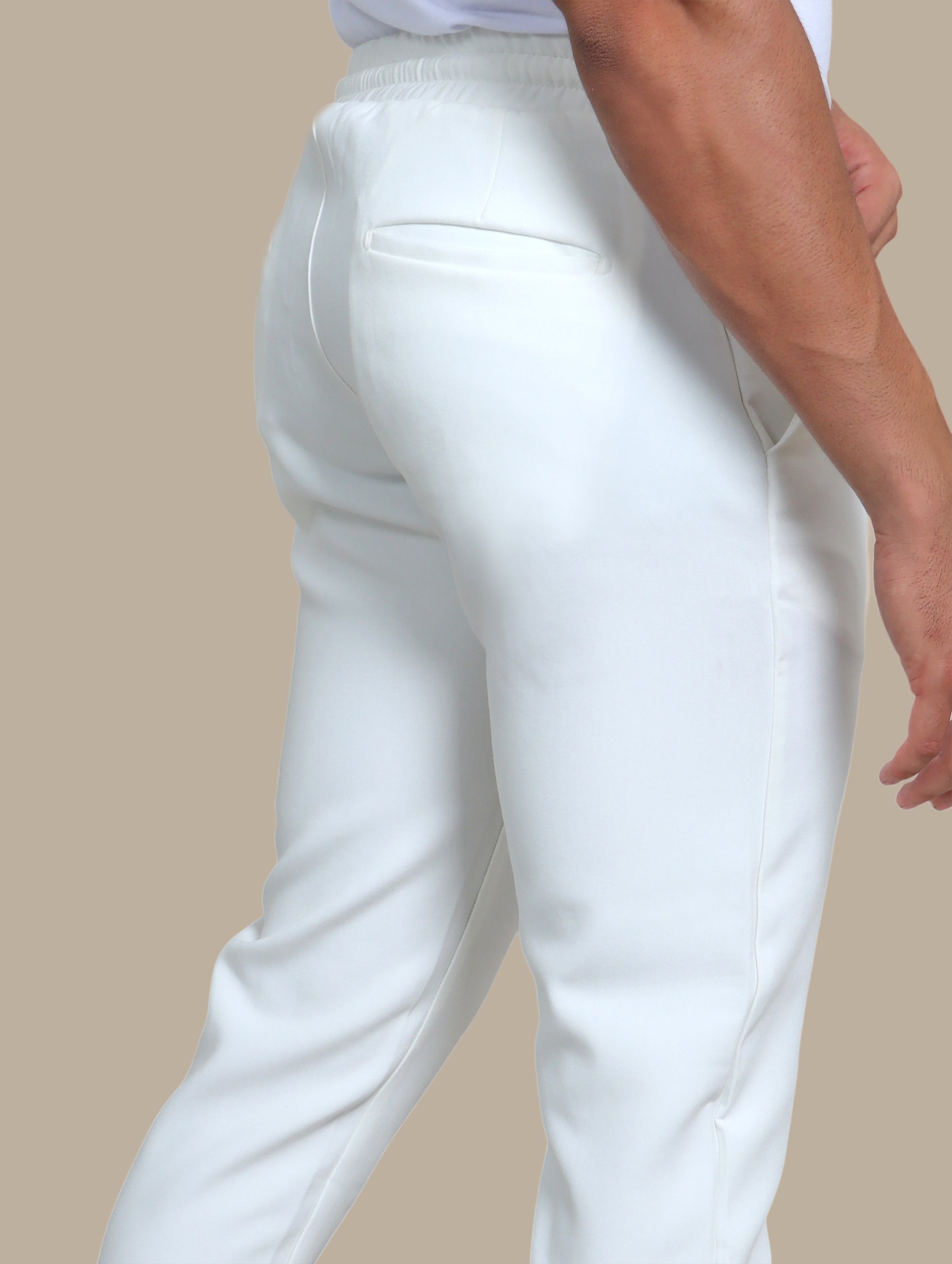 Effortless Style: White Jogger Pants with Stretch Waist