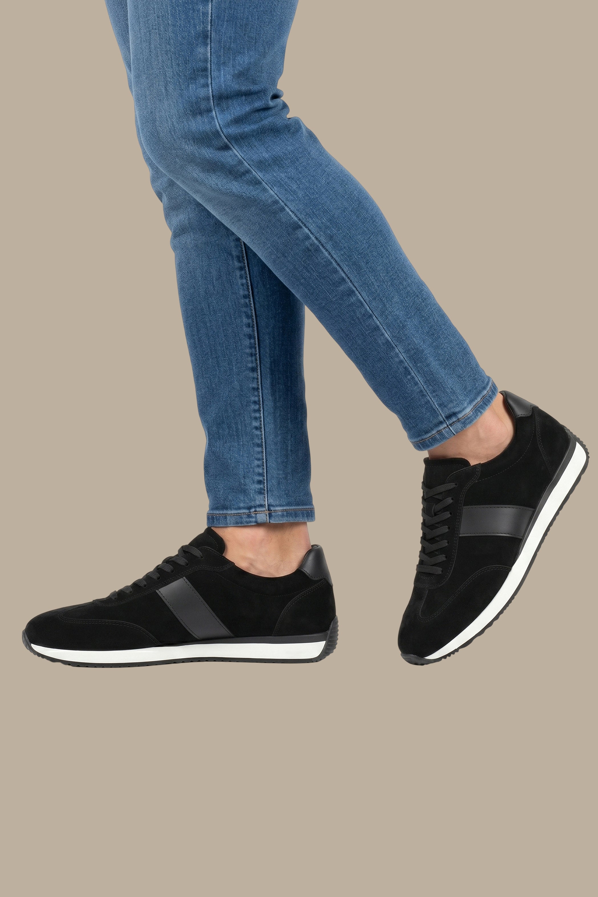 Urban Stride Black Running Shoes
