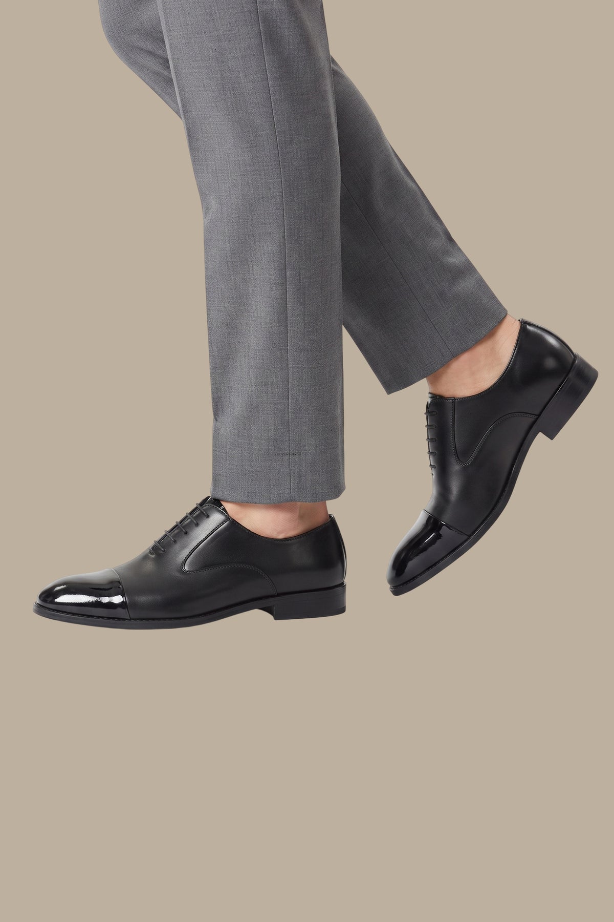 Classic Leather Wingtip Oxford Shoes