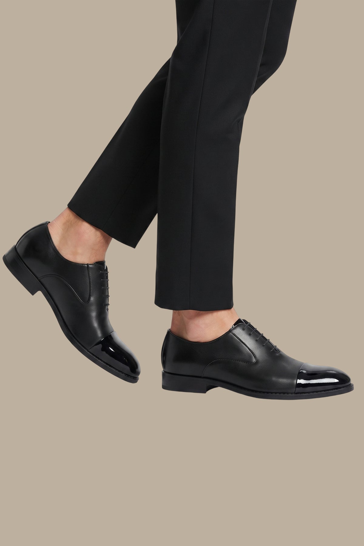 Classic Leather Wingtip Oxford Shoes