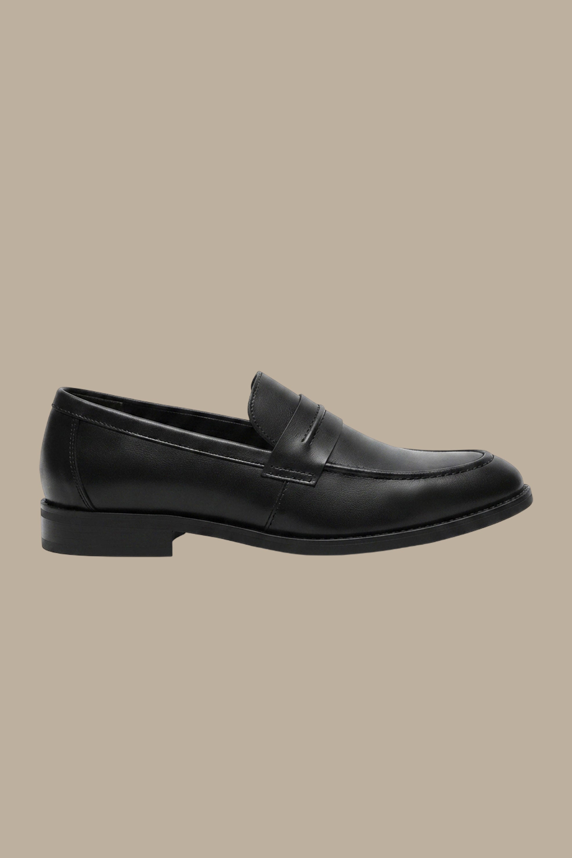 Classic Cap Toe Oxford Shoes