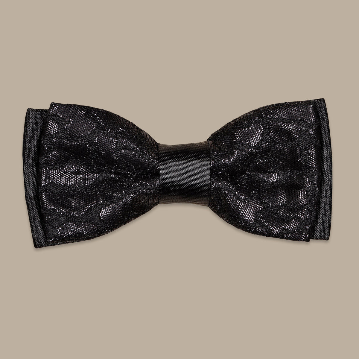 Printed Bowtie in Black
