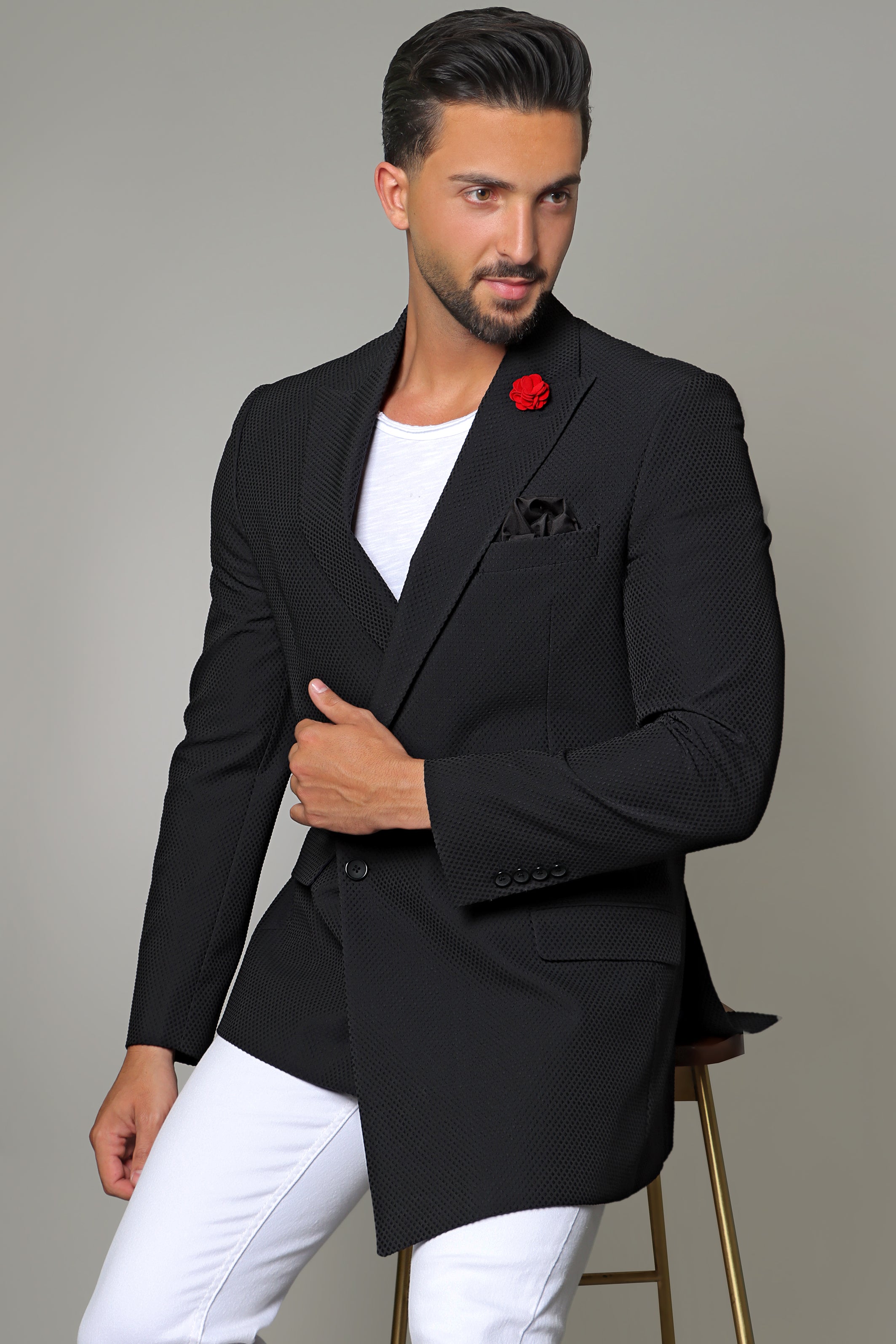 Architectural Elegance: FV Structured Symmetric Blazer