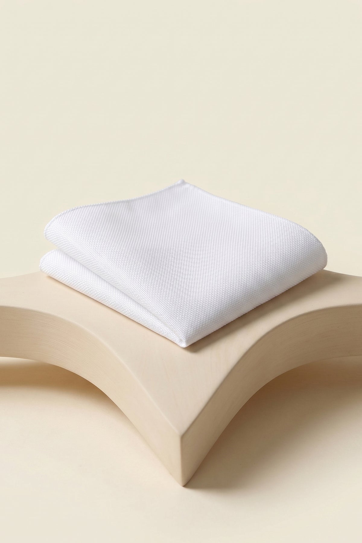 Plain Structure Pocket Square