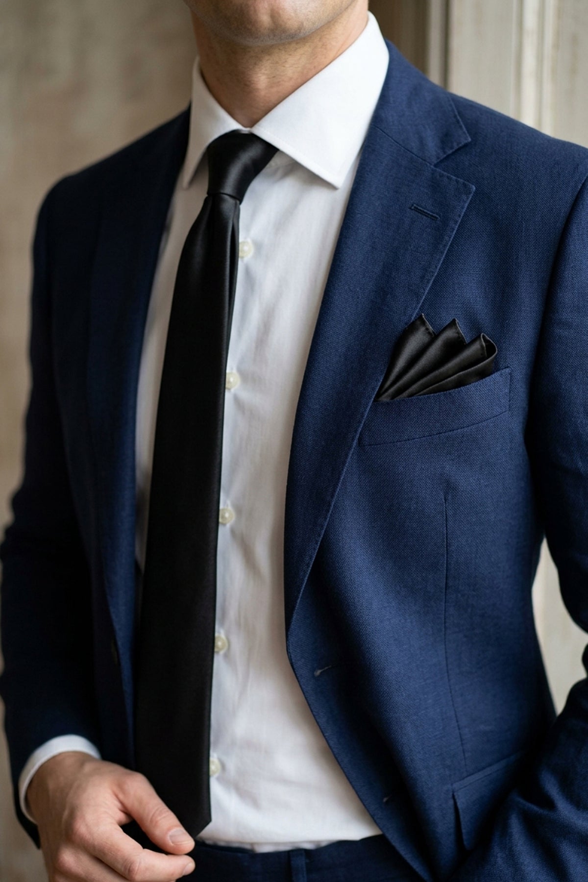 Black Structured Plain Pocket Square