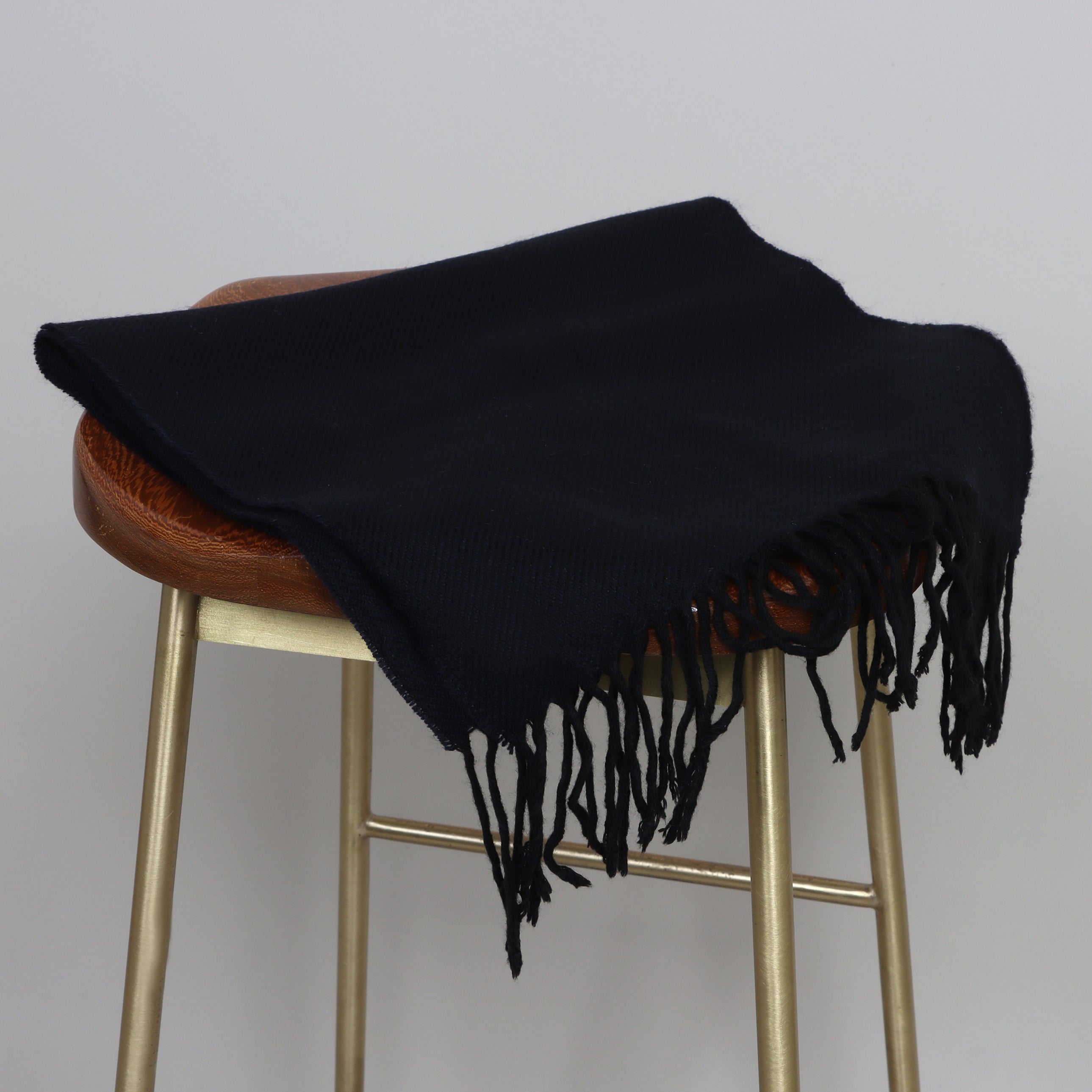 Classic Navy: Twill Wool Scarf for Effortless Style