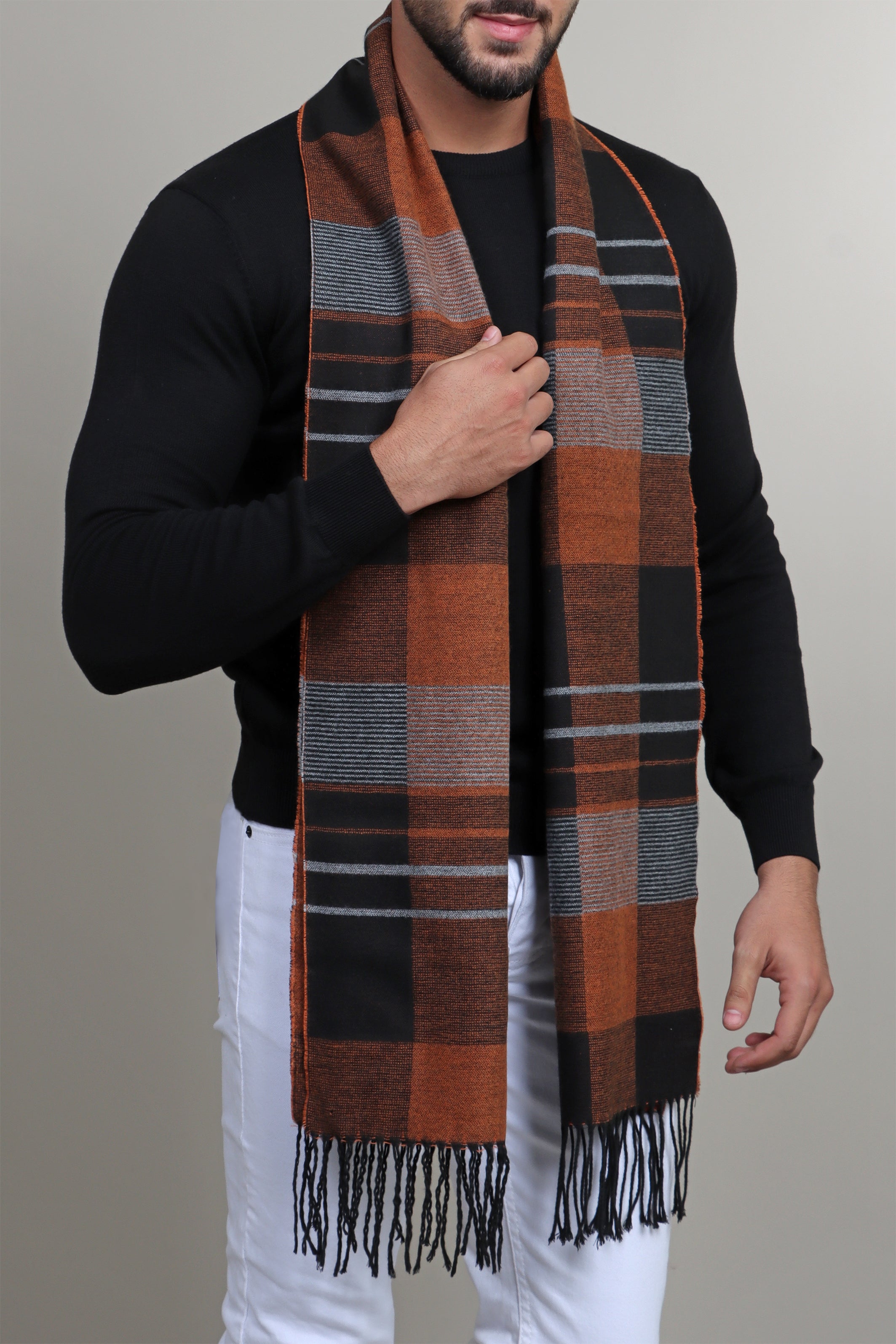 Havan Checks: Wool Scarf with Bold Elegance