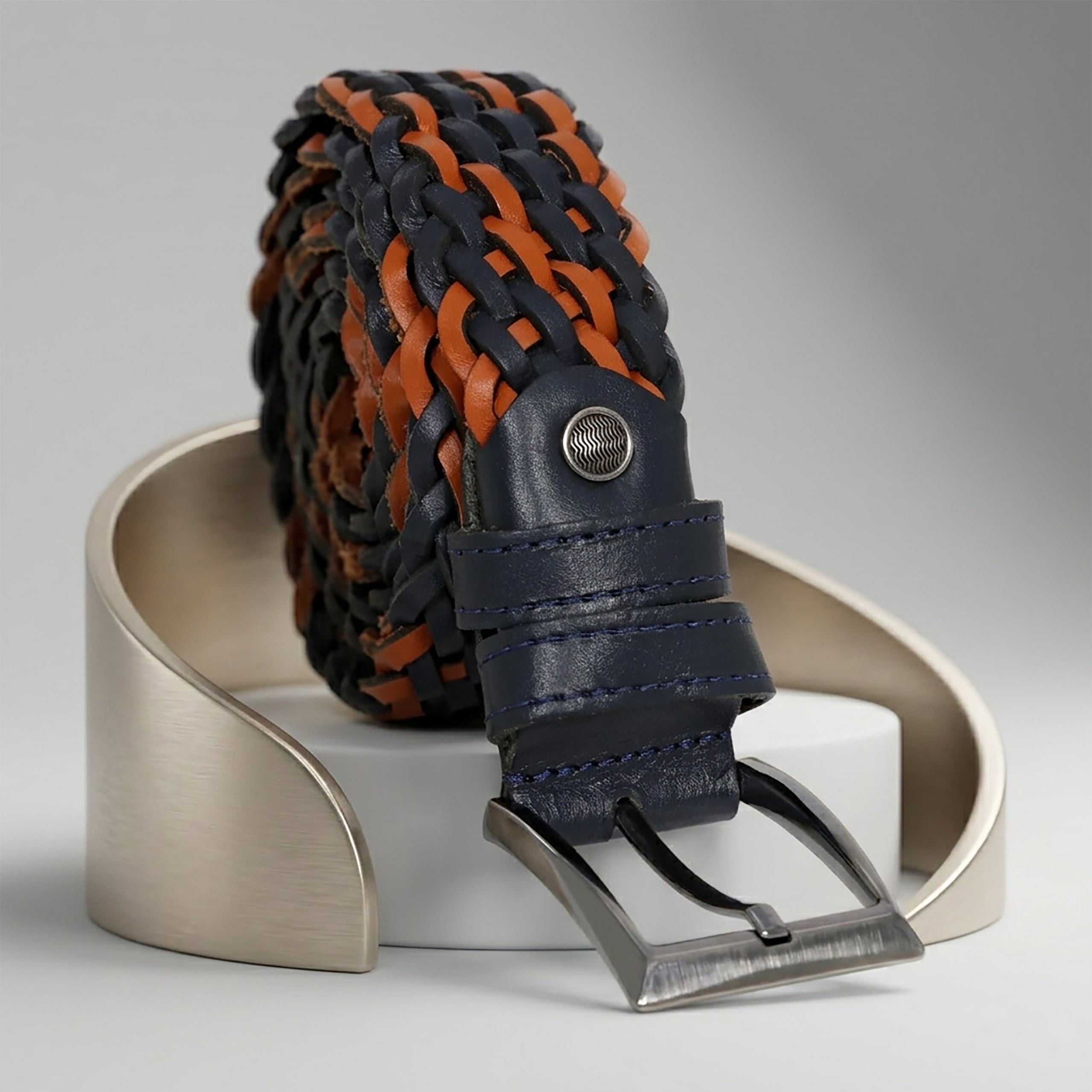 Rustic Weave: Braided Havane Belt
