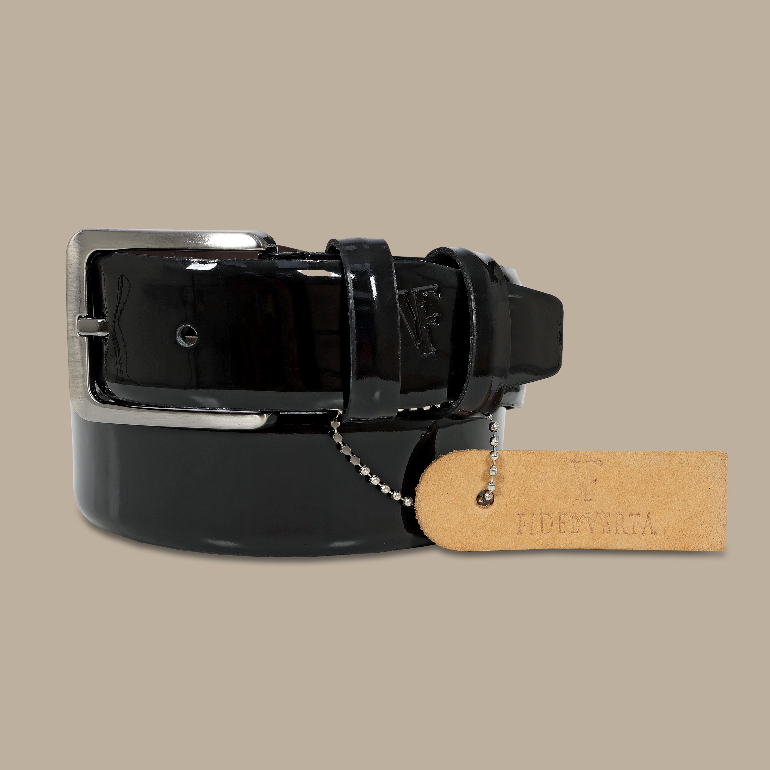 Black Shiny Belt: Sleek and Stylish