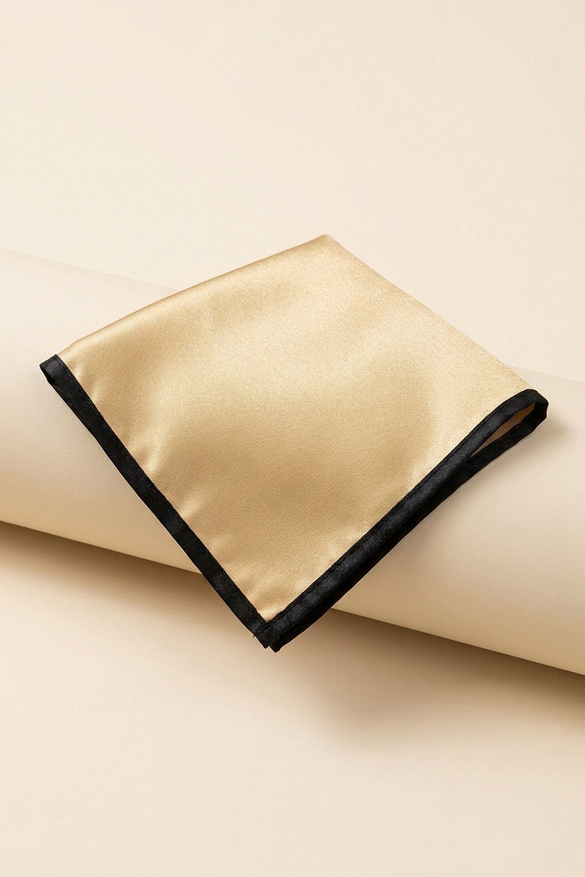 Piping Pocket Square