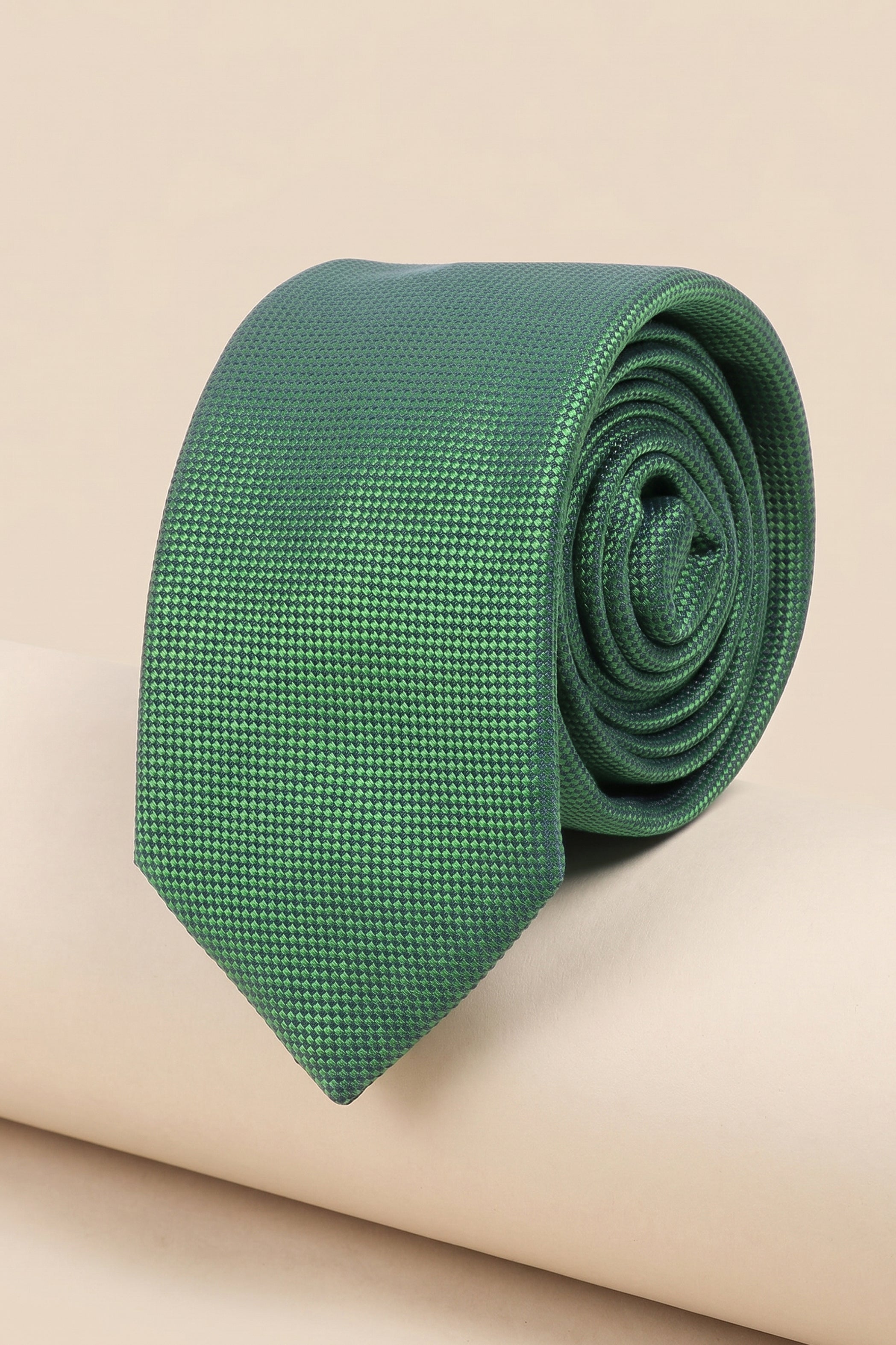 Verdant Sophistication: The Green Essence - A Structured Classic in Solid Hue