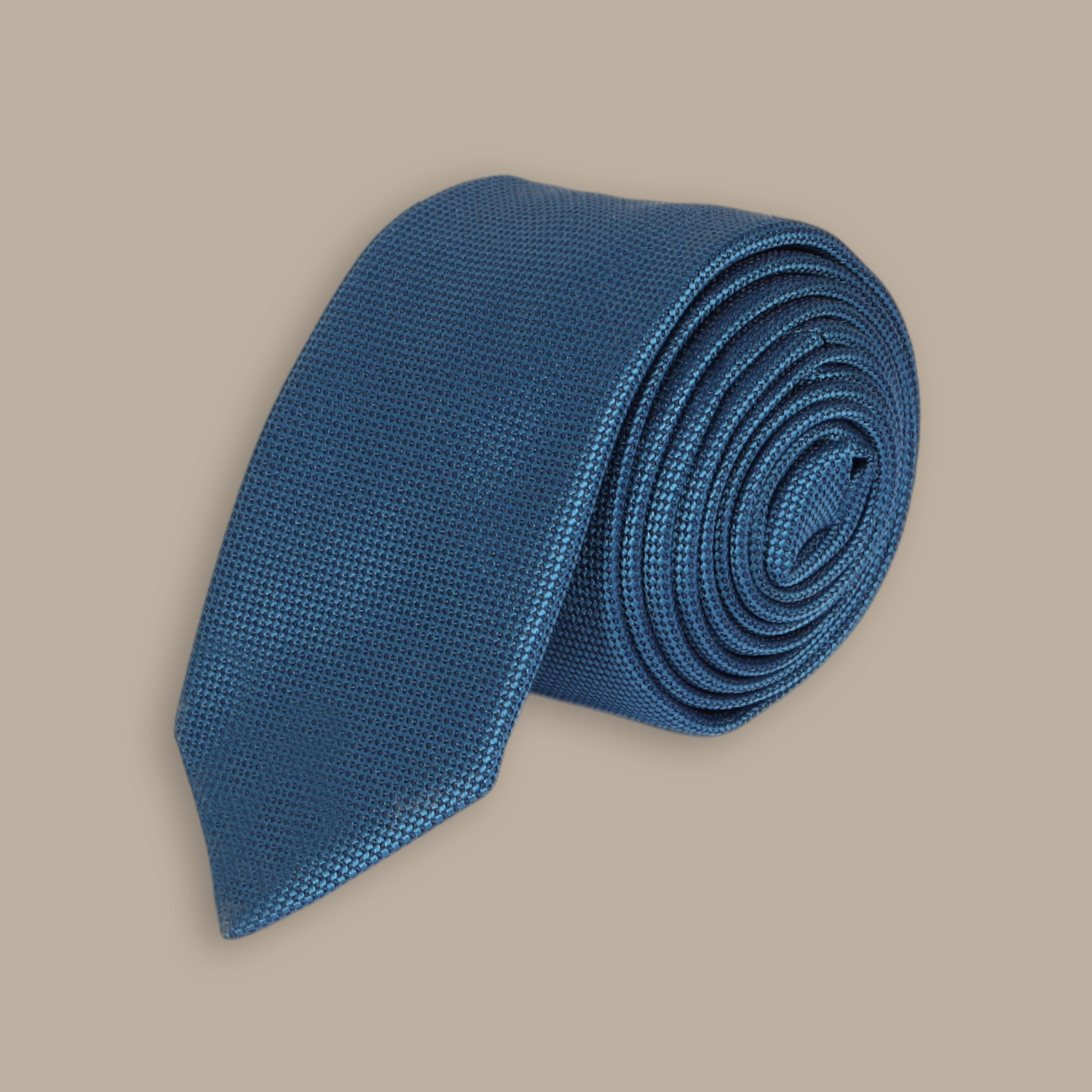 Tie Structure Set in Solid Blue