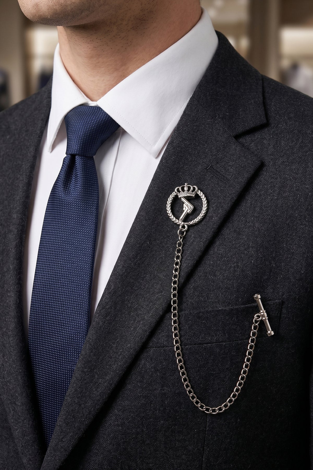 Pin Chain Crown Circle Brooch