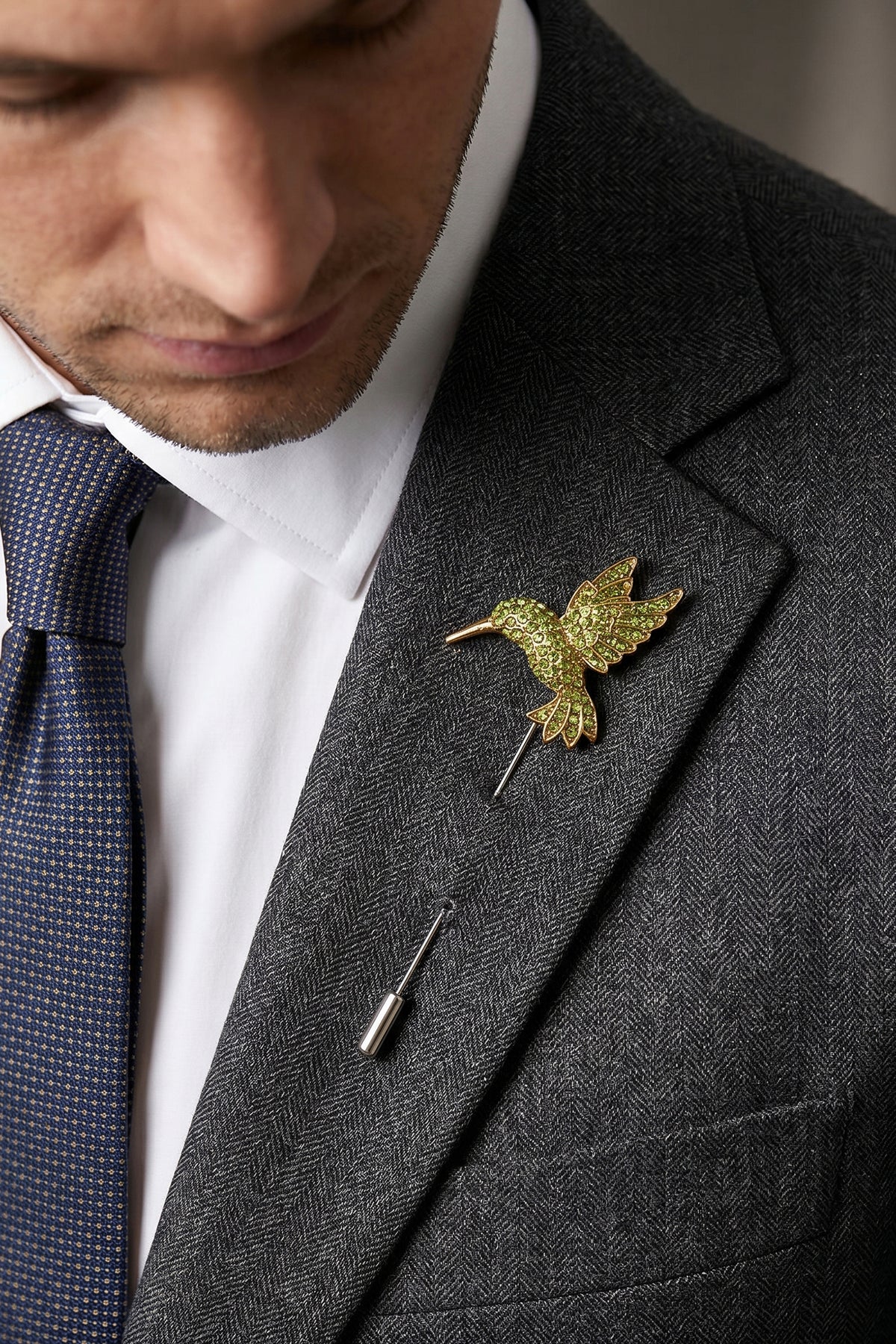 Gold Pin with Yellow Strass Bird