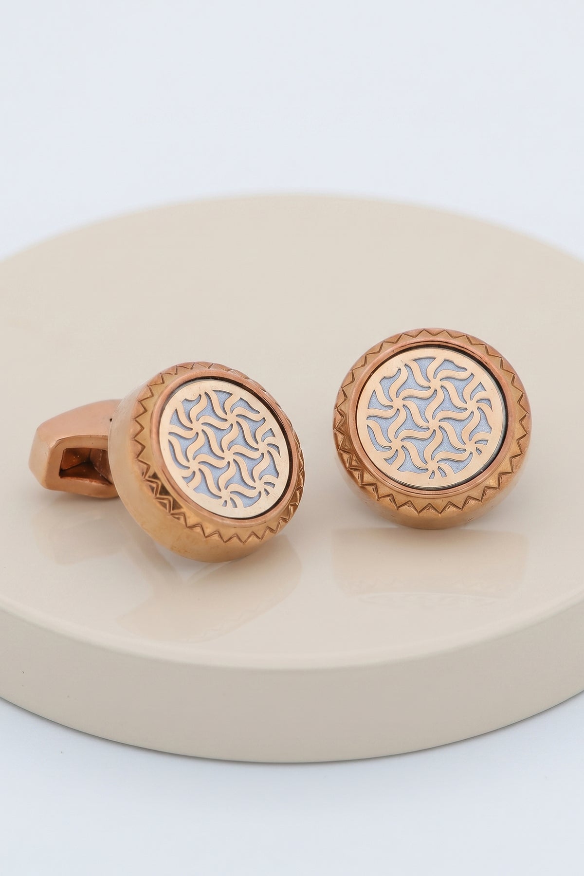 Gold Triangle Round Cufflinks