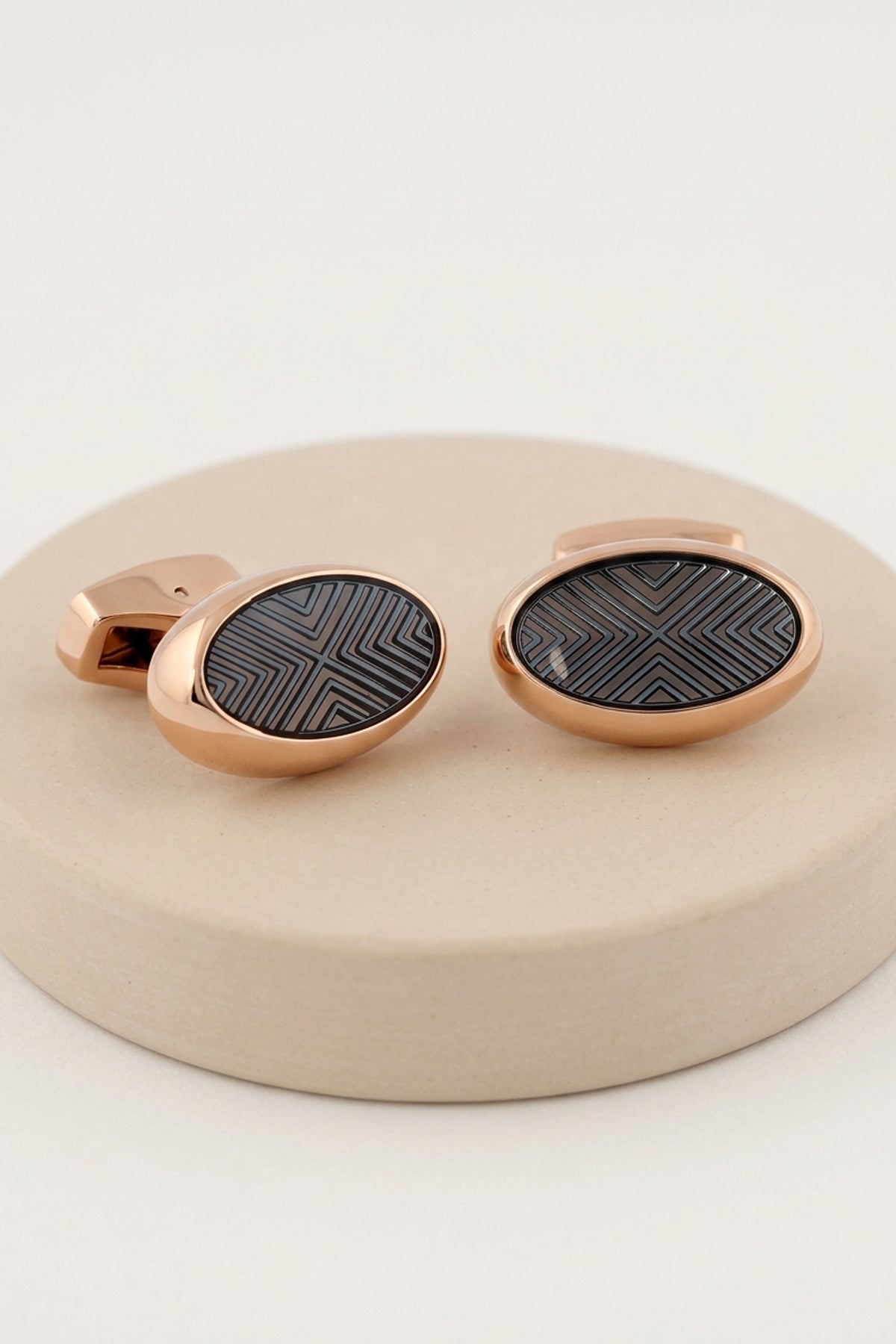 Oval Gold Cufflinks