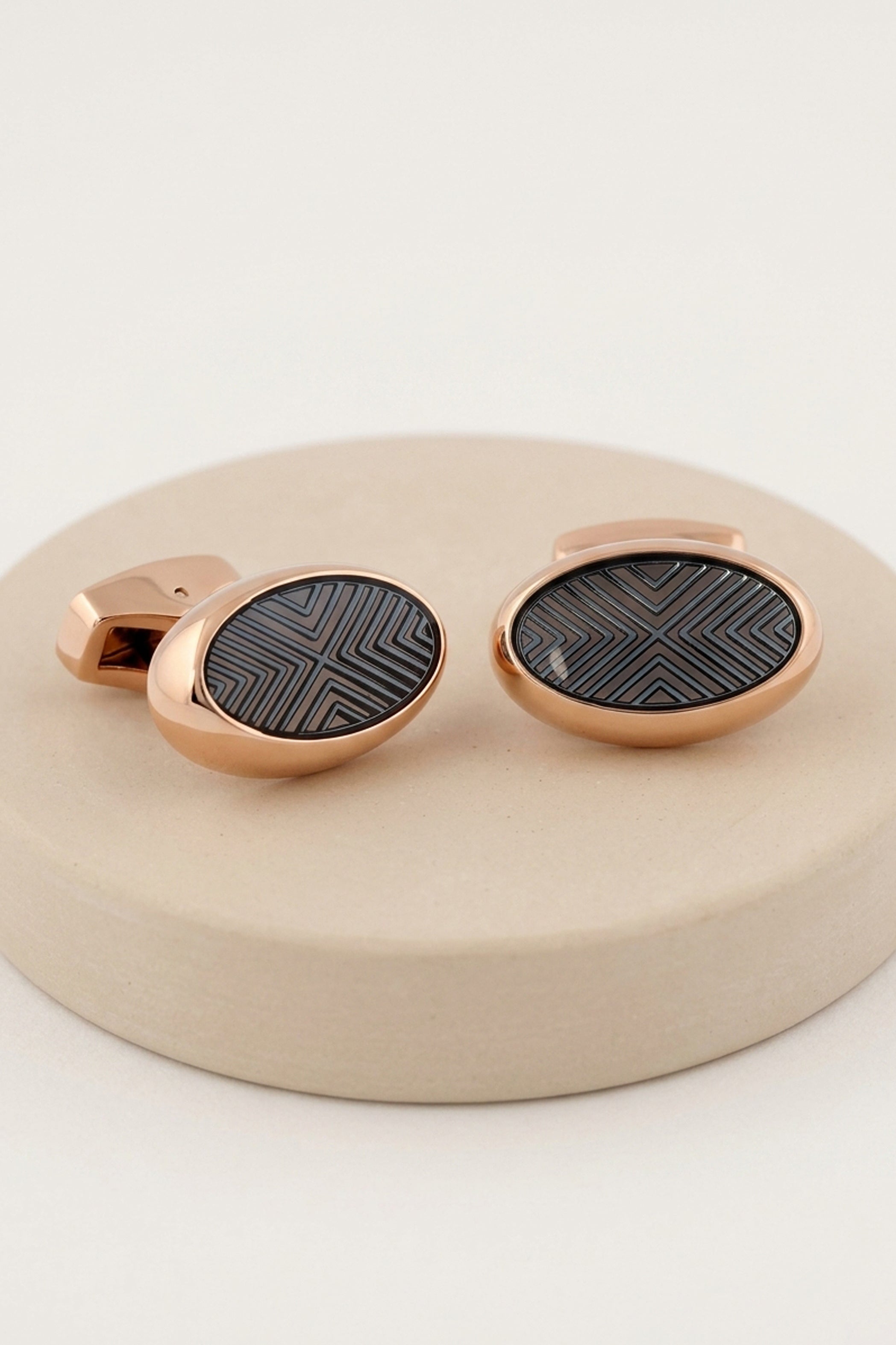 Oval Gold Cufflinks