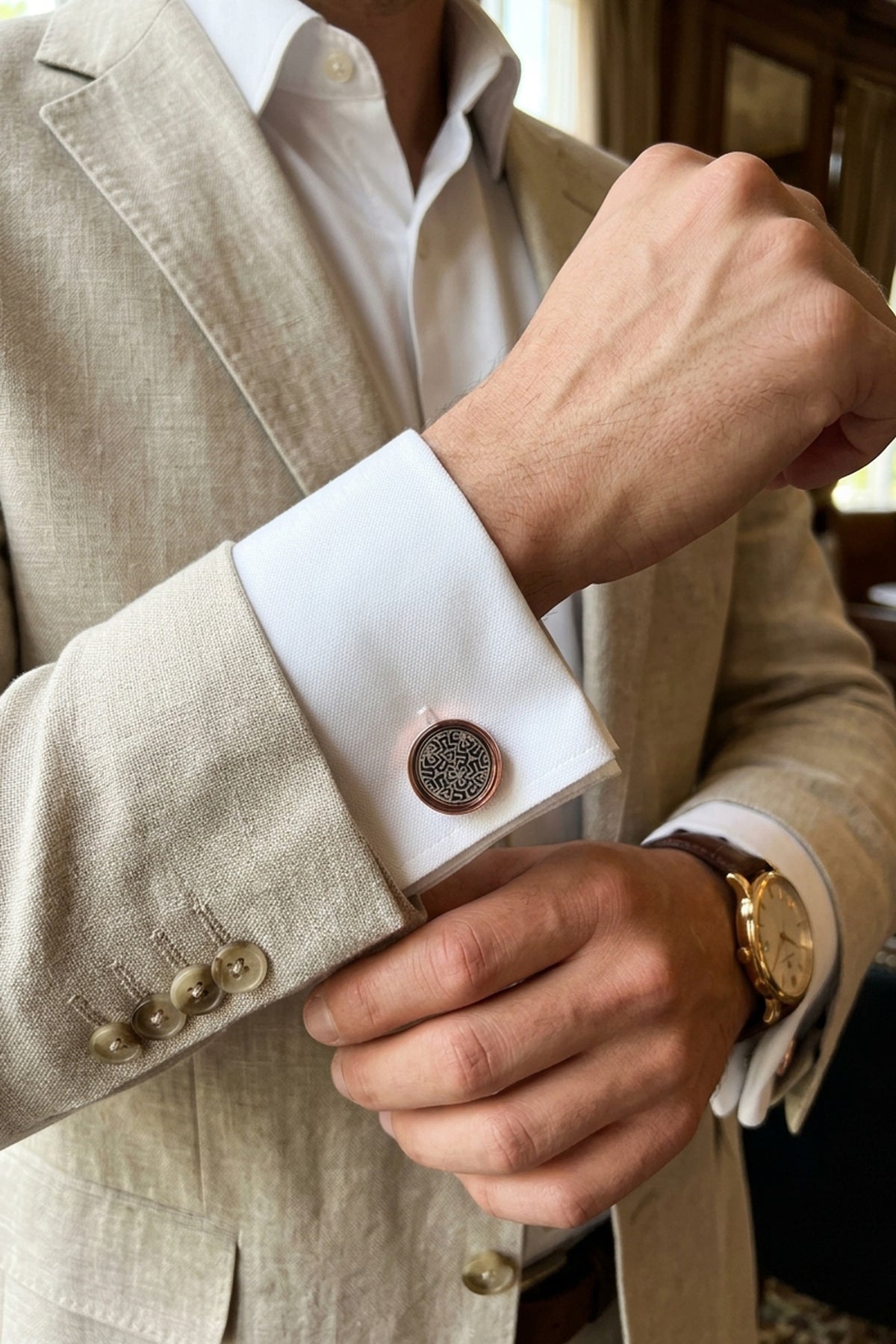 Rose Gold Clover Round Cufflinks