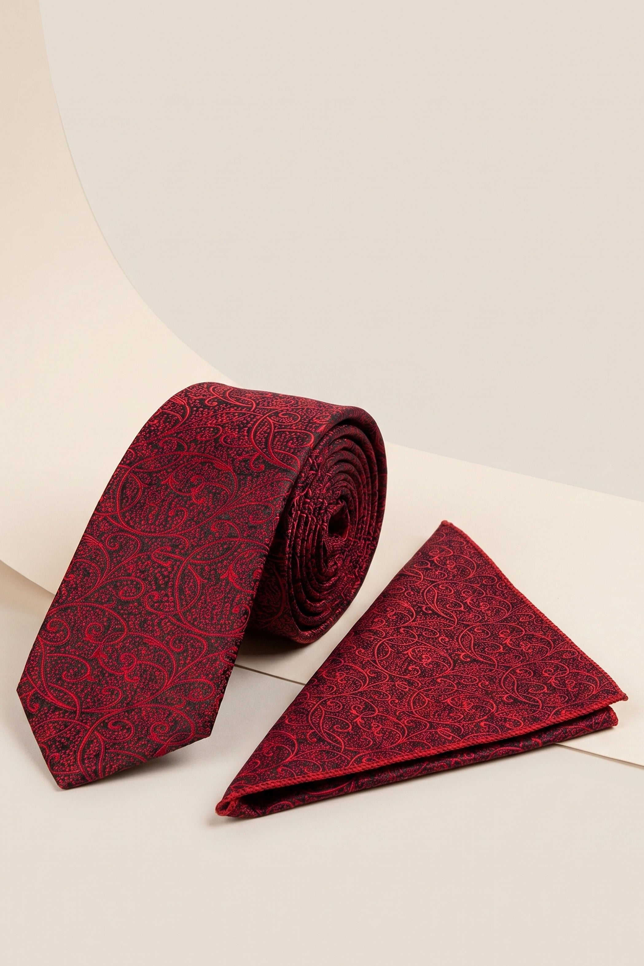 Red Slim Tie with Cashmere Pattern – 2-Piece Set
