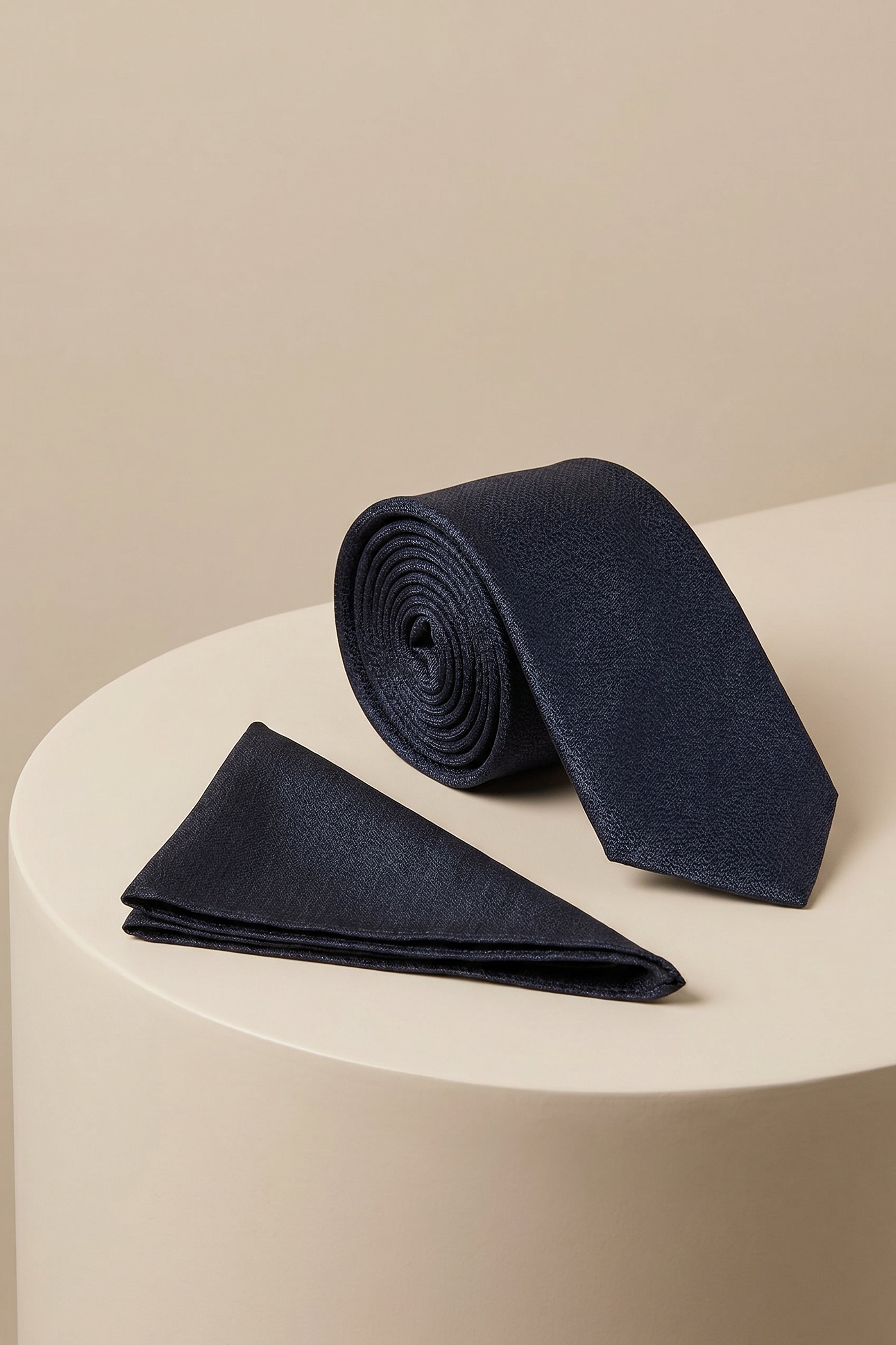 2pcs Structured Tie Black