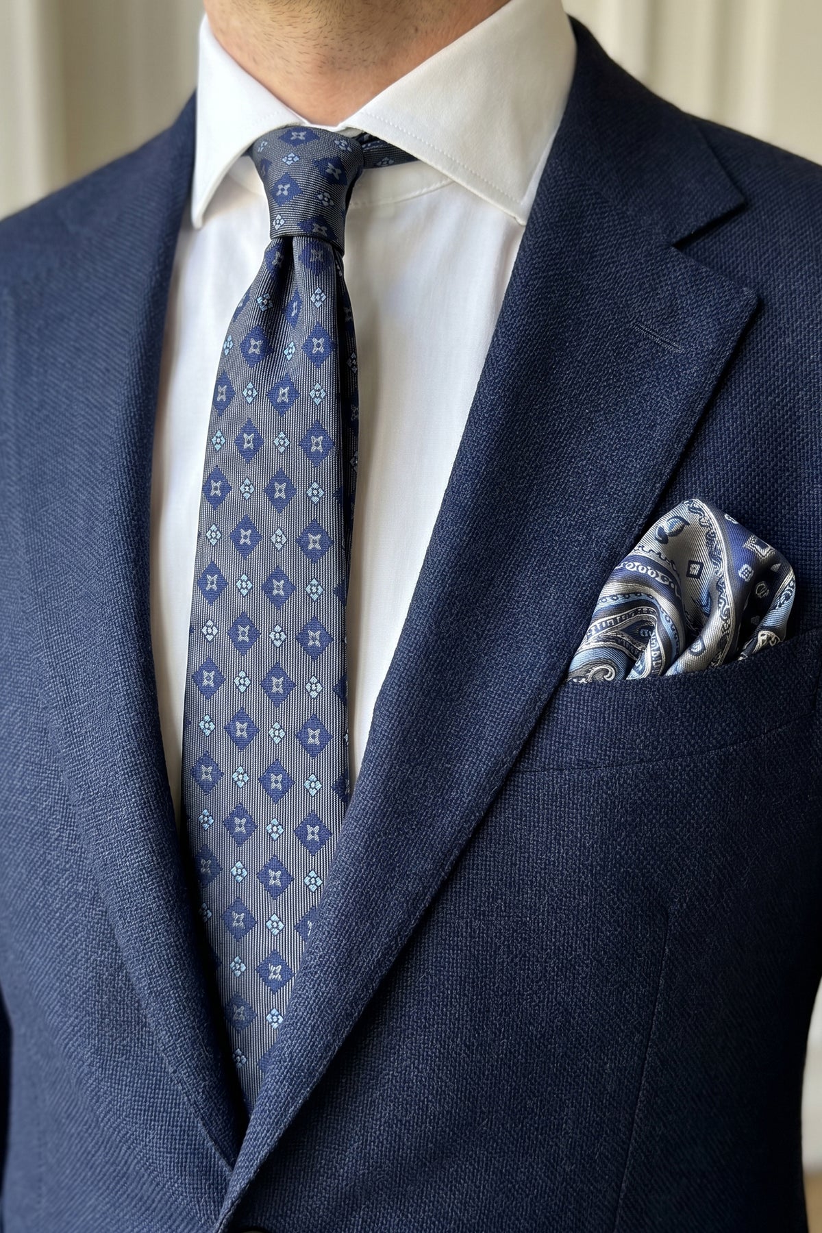 Geometric Medallion: Grey Printed Tie