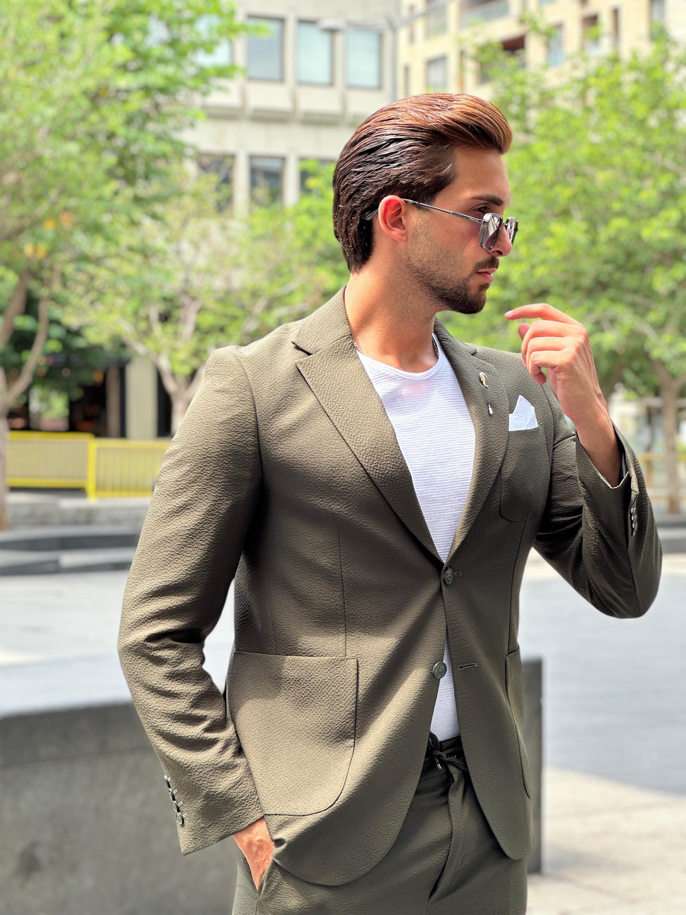 Olive Notch Lapel Travel Suit – 2-Piece