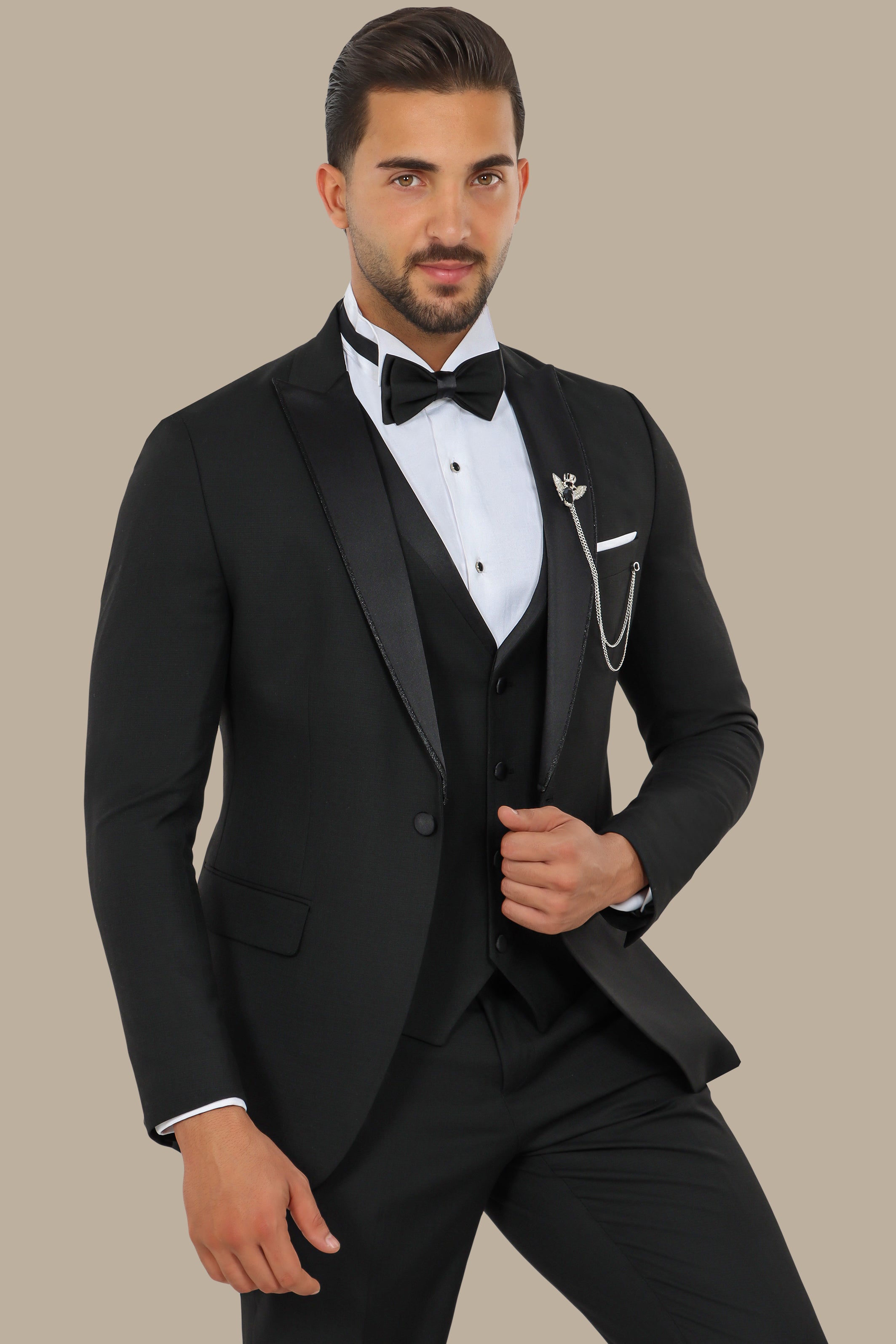 Black Double-Layer Structured Tuxedo with Peak Lapel – 3-Piece Set