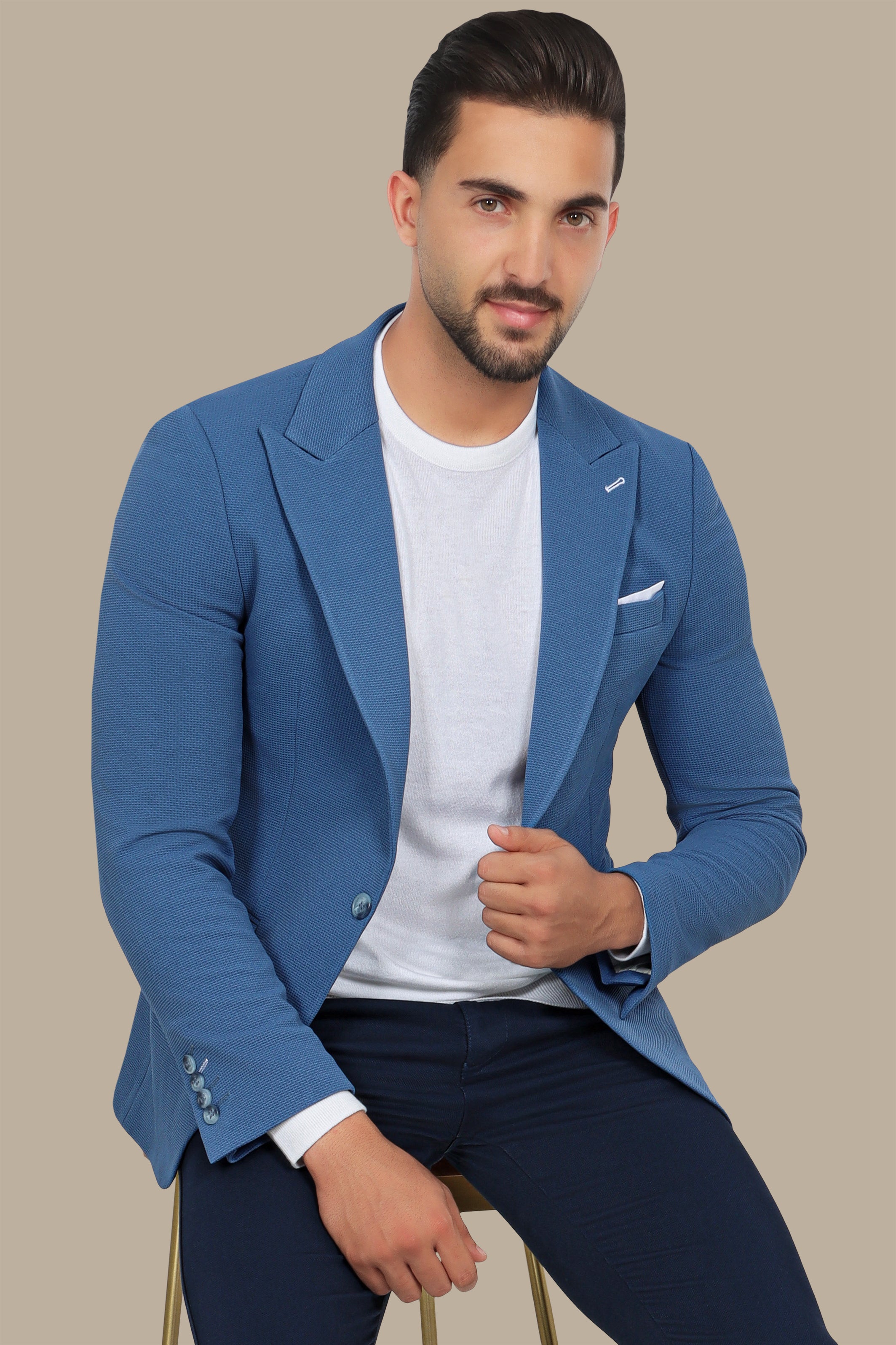 Blue Peak Precision: Structured Lapel Blazer