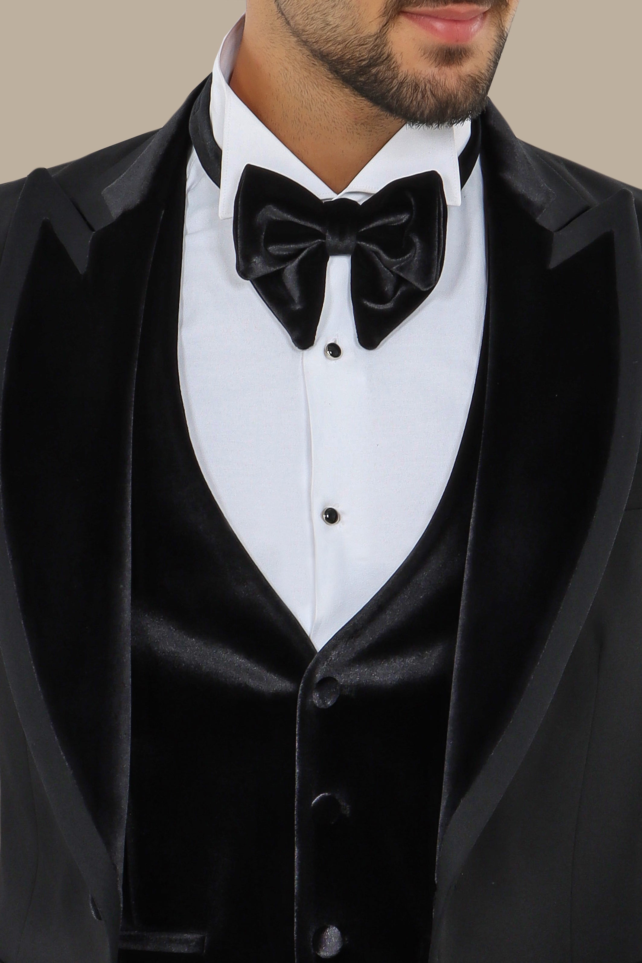 Black Velvet Tuxedo with Peak Lapel – 3-Piece Set