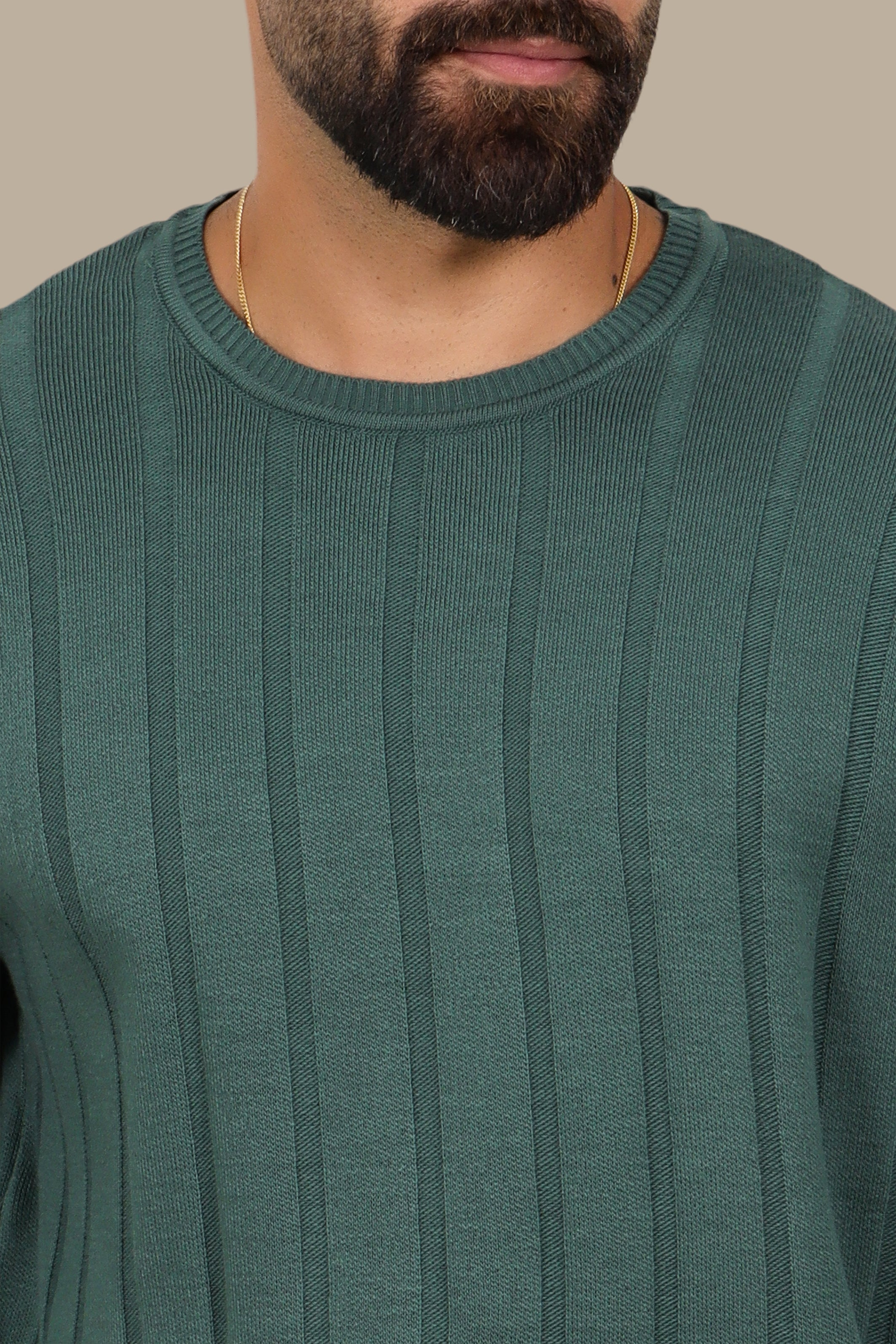 Round-Neck Wide Ribbed Destroyed Sweater in Green