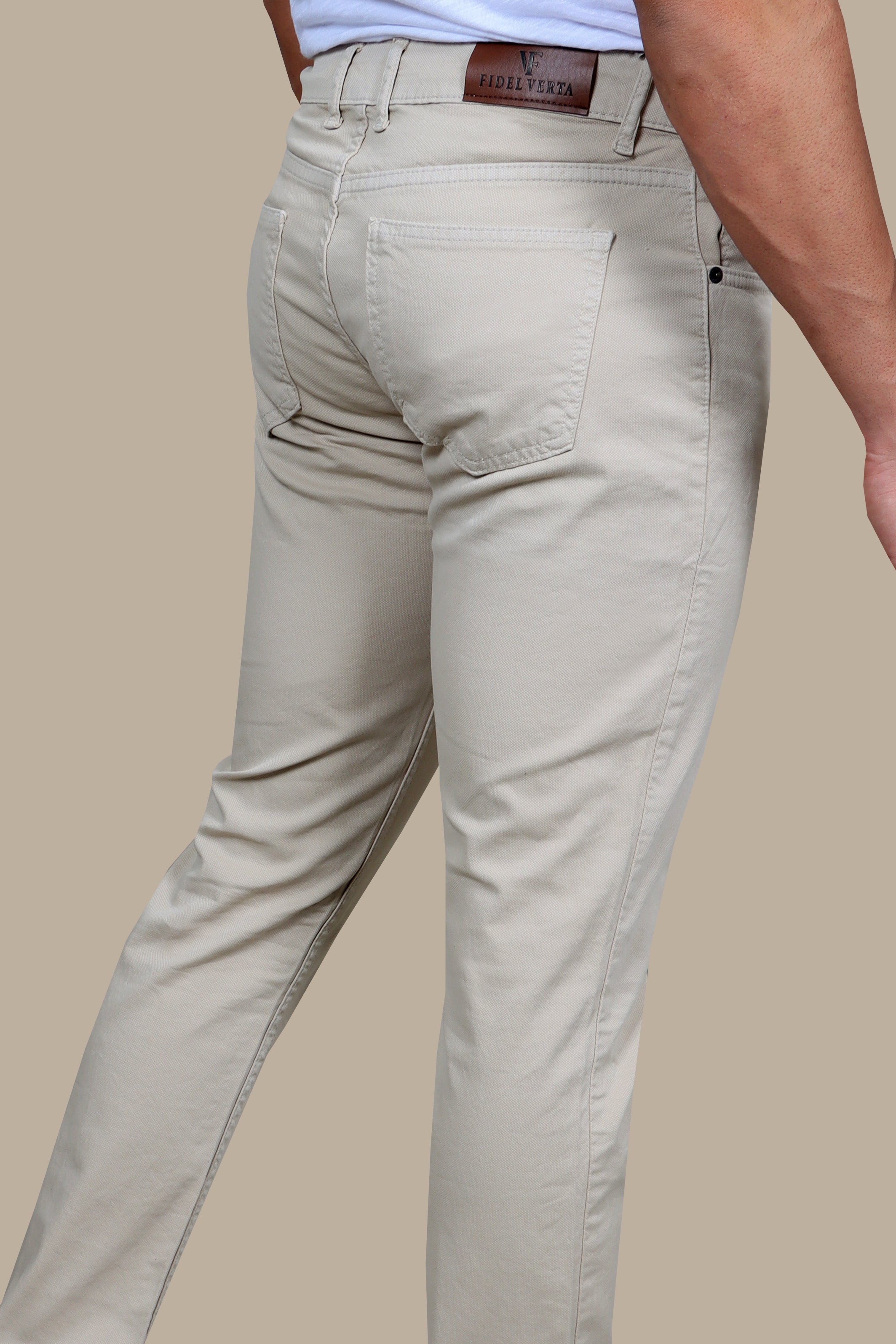 Urban Comfort: Beige Oxford with Five-Pocket Versatility