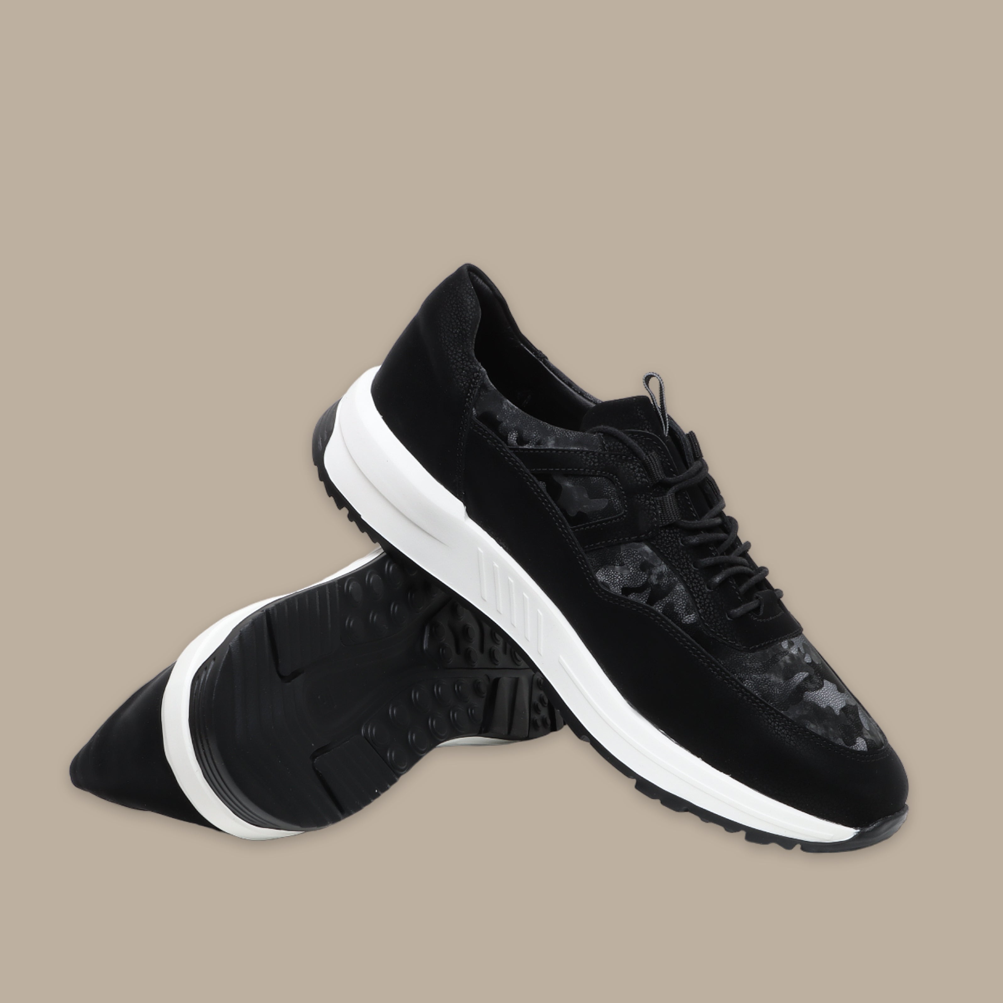 Black Camouflage Nubuck Running Shoes