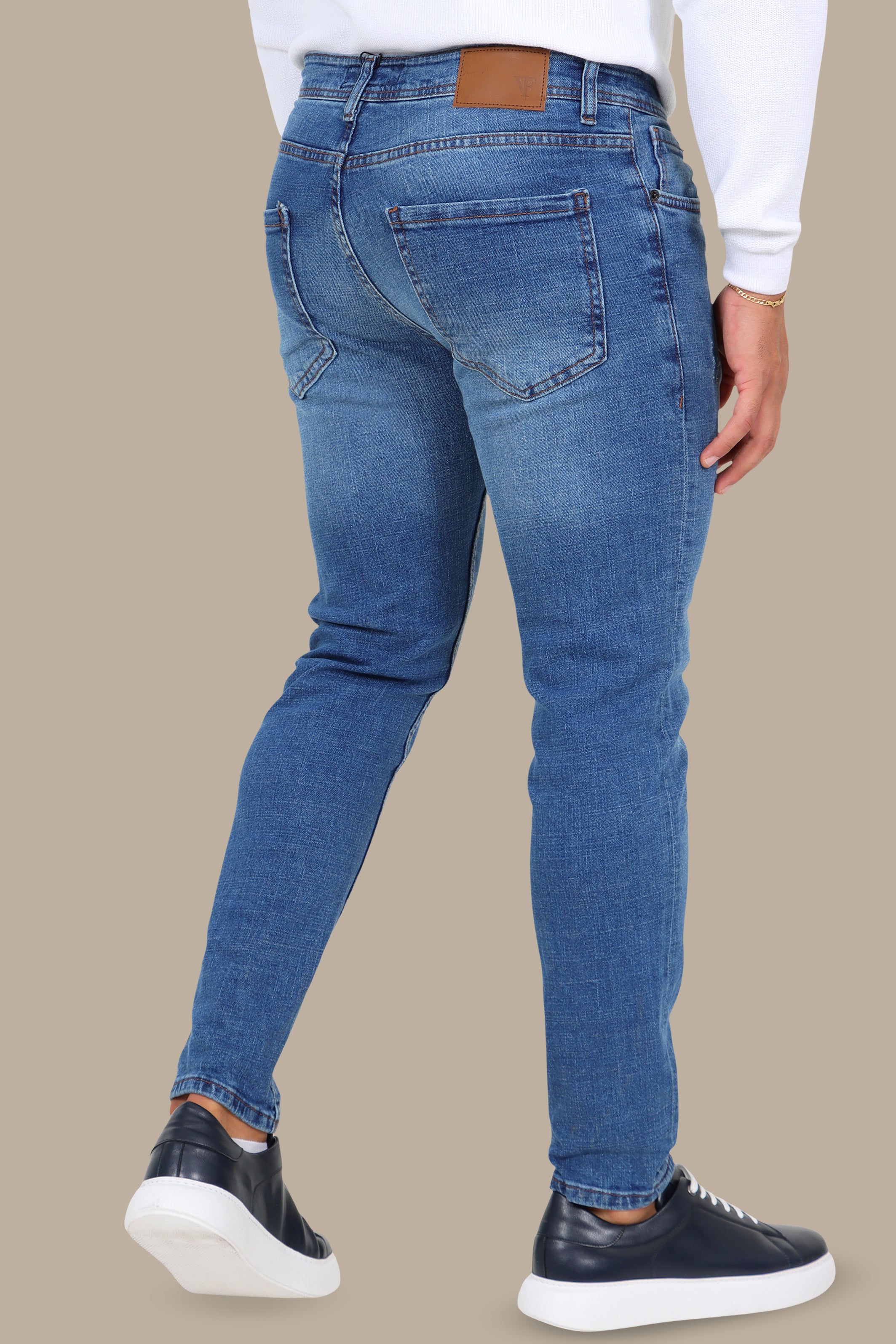 Washed Slim Fit Jeans in Light Blue