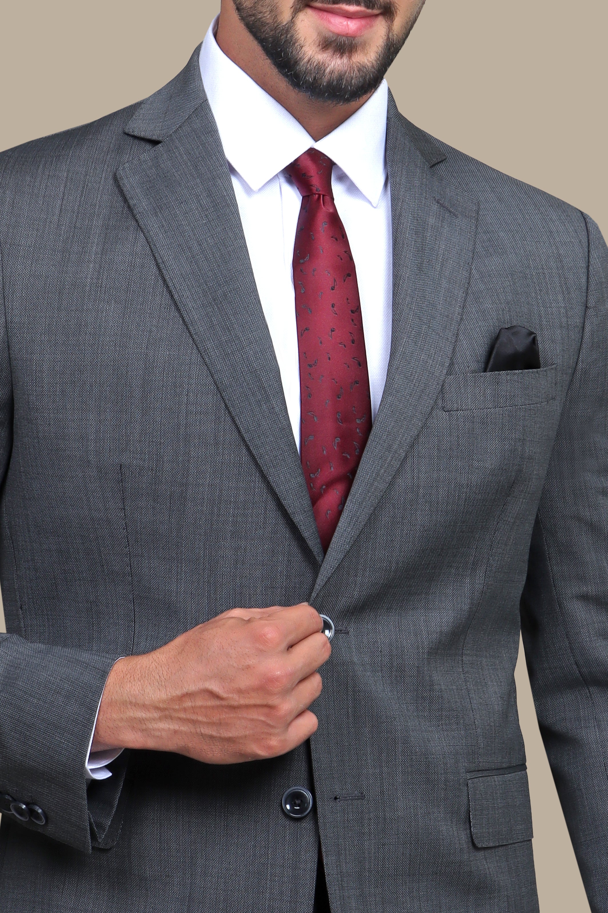 Dark Gray Wool Suit: Timeless Style