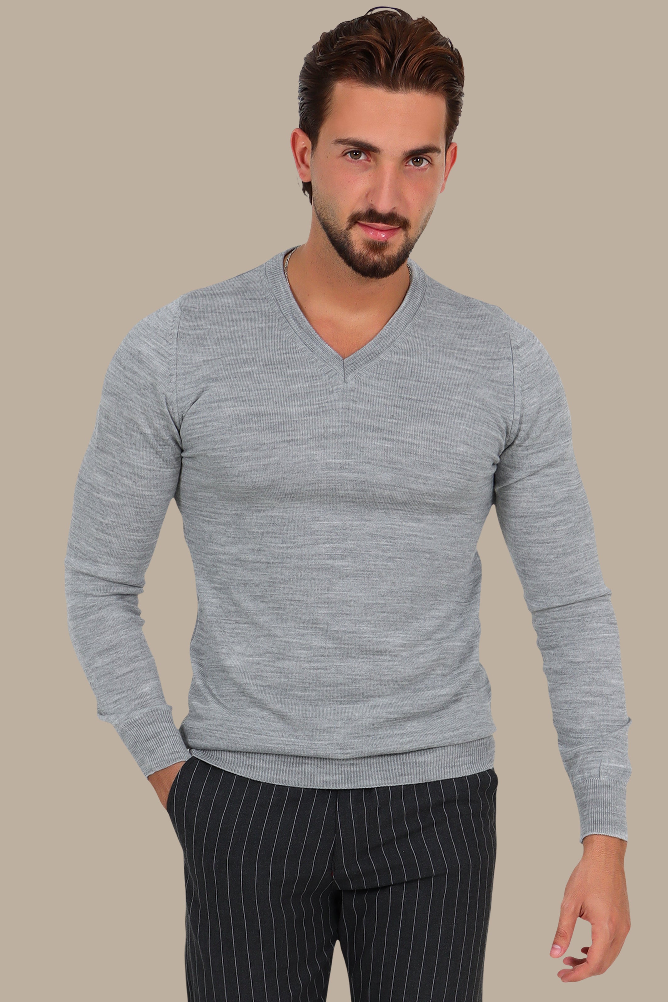 V-Neck Basic Sweater in Light Grey