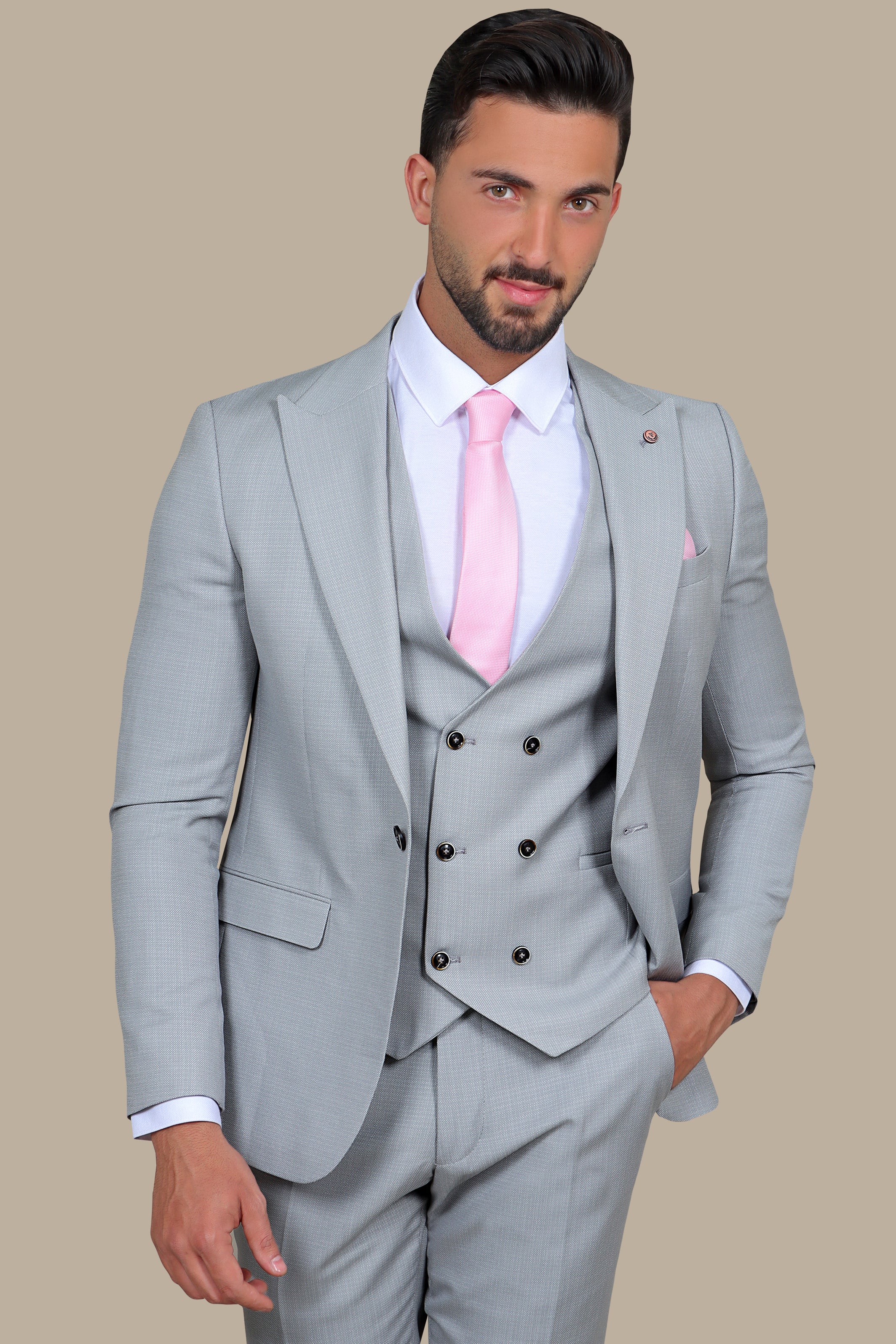 Polished Elegance: 3-Piece Light Grey Suit with Dots and Peak Lapels