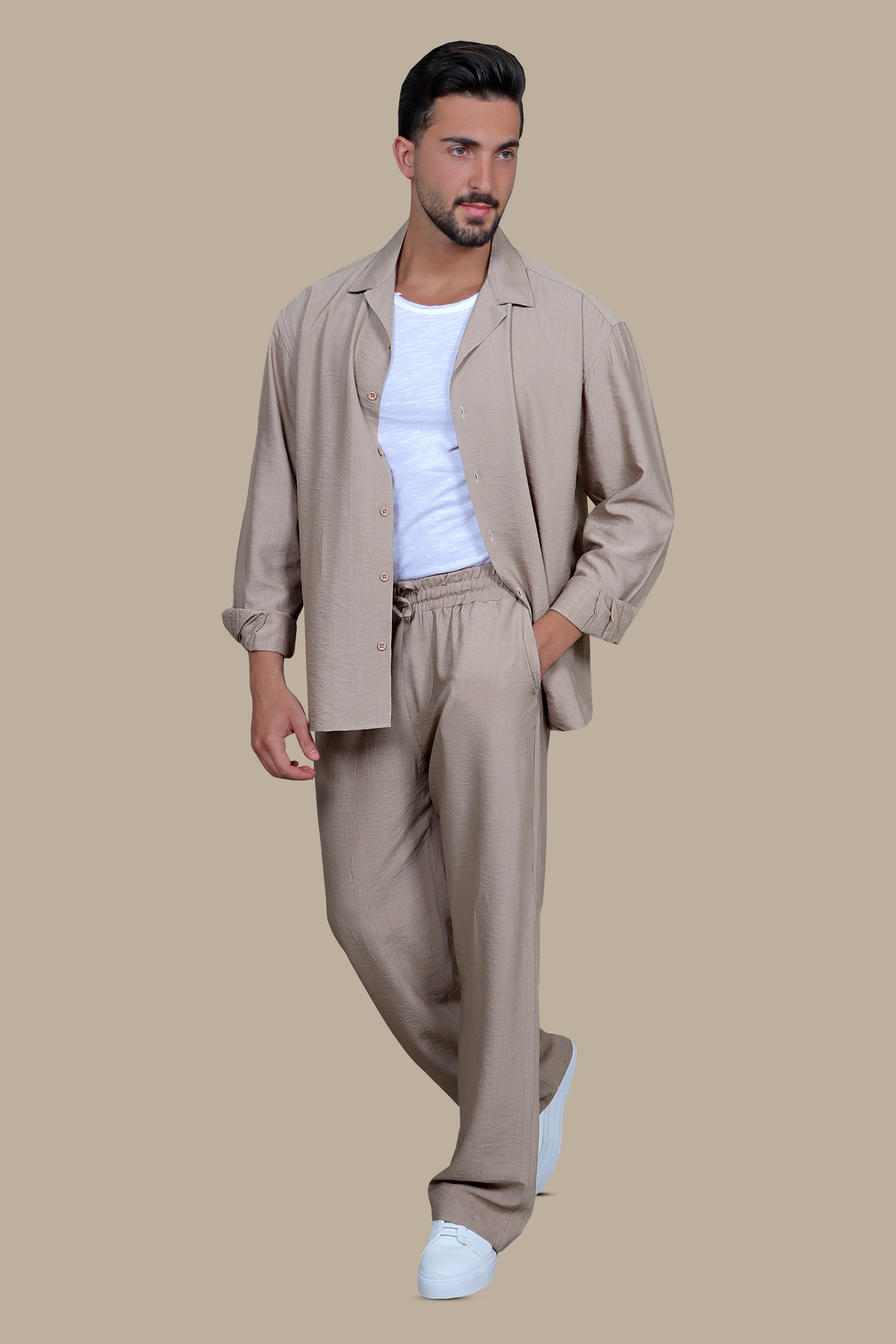 Cozy Elegance: Oversized Beige Tracksuit with Long Sleeves