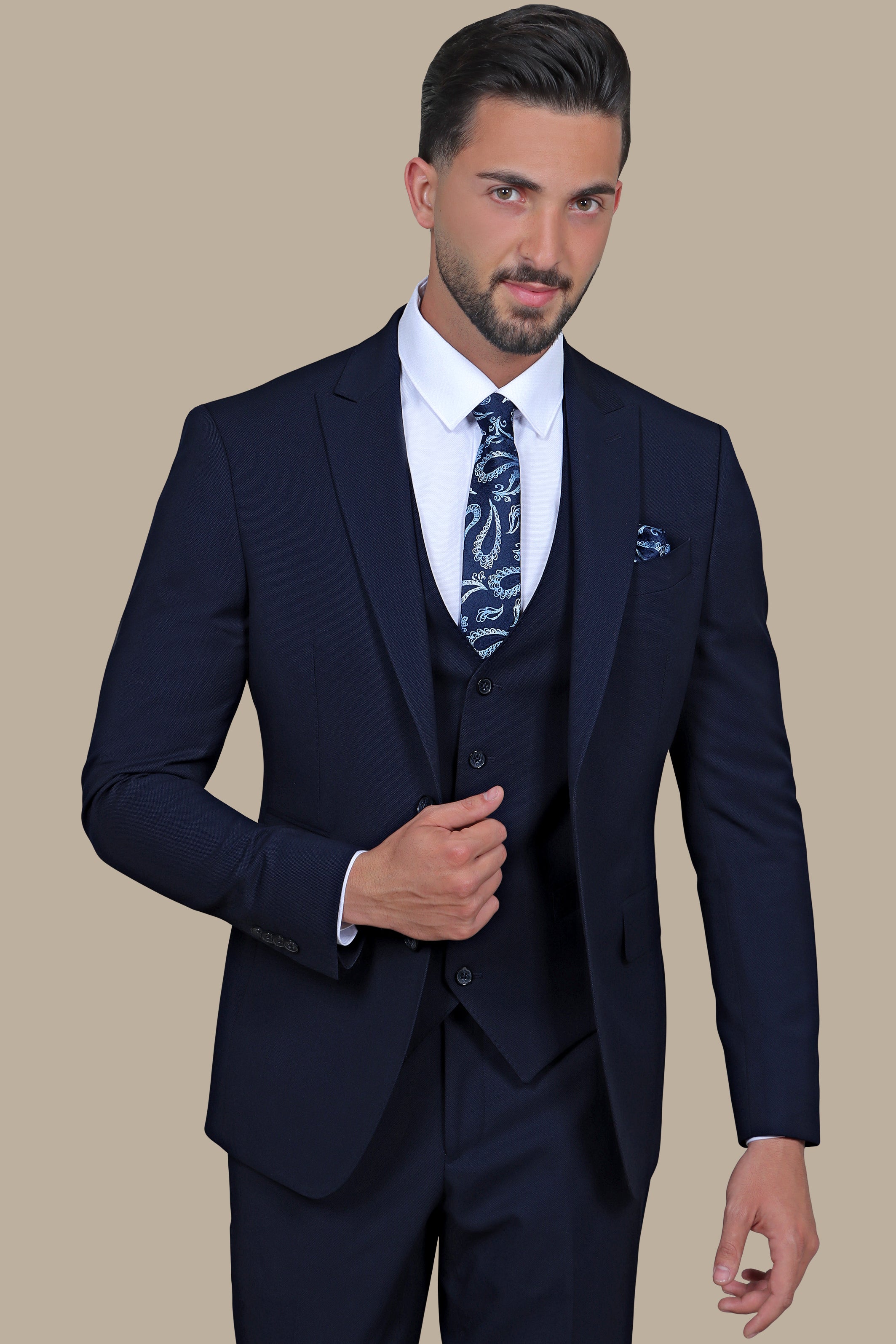 Navy Slim Fit Suit with Peak Lapel and Flap Pockets