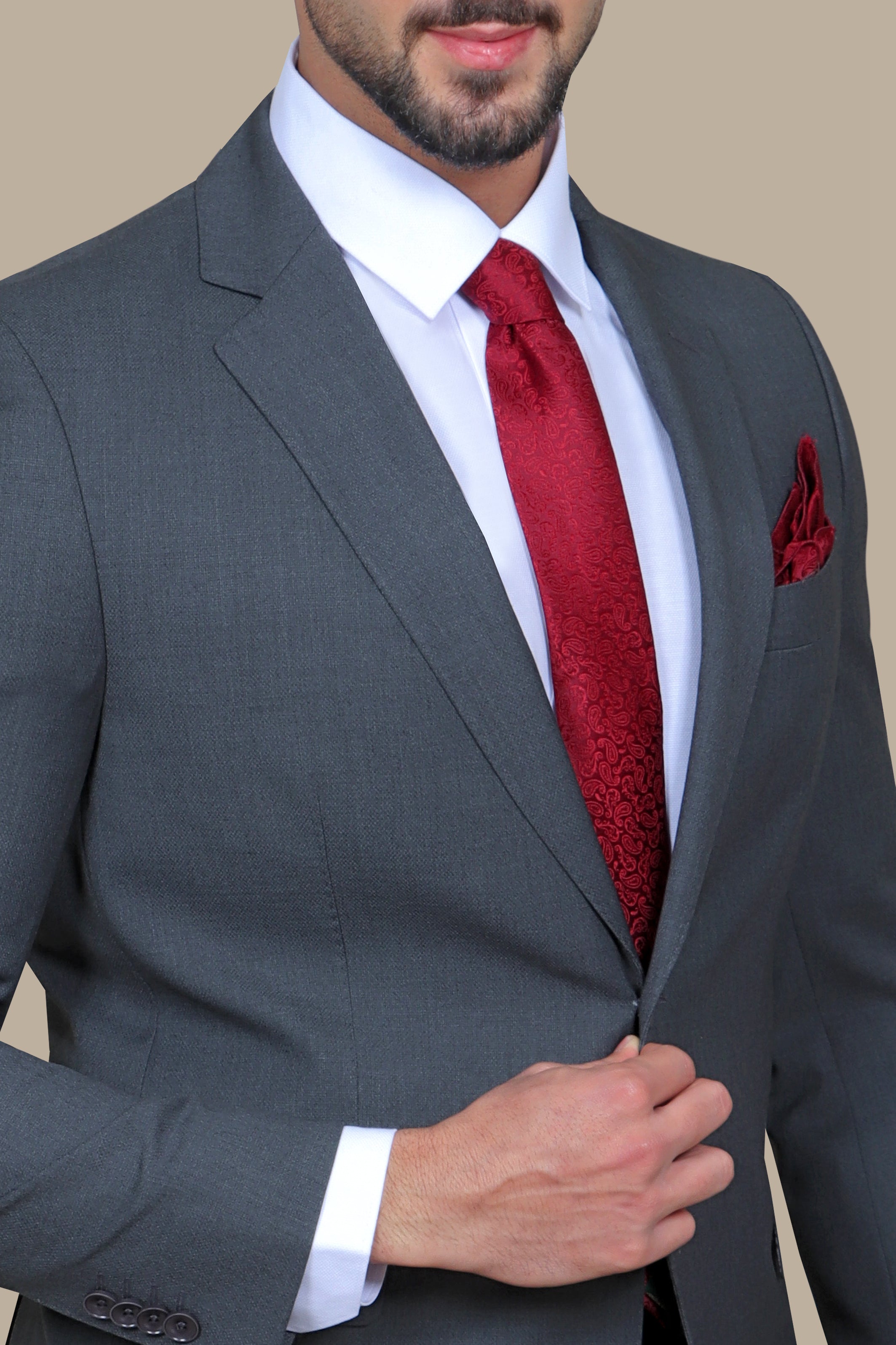 Understated Elegance: The Notch Drop 4-Color Gray Suit