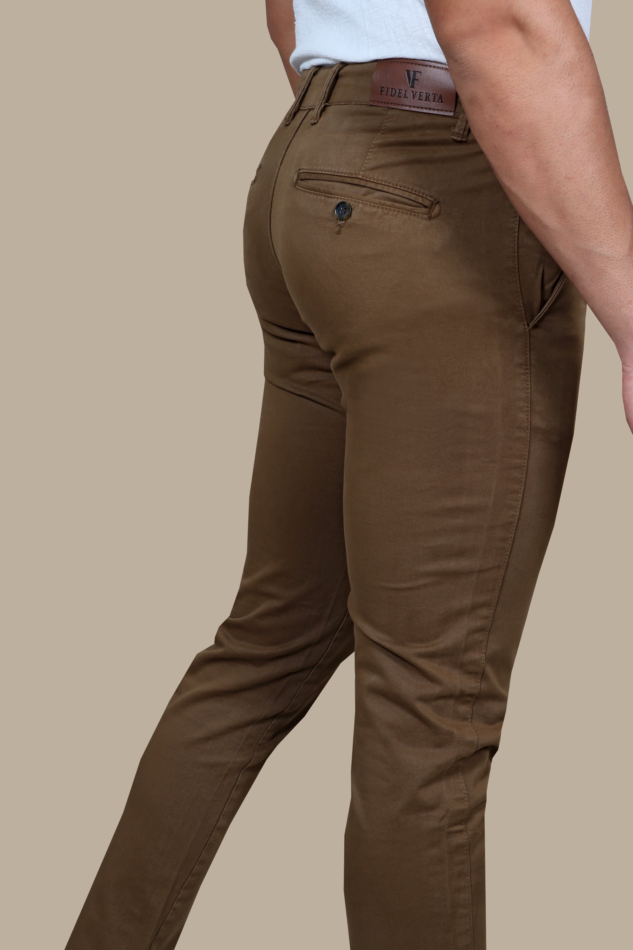 Espresso Elegance: Chino Slim Fit in Rich Brown