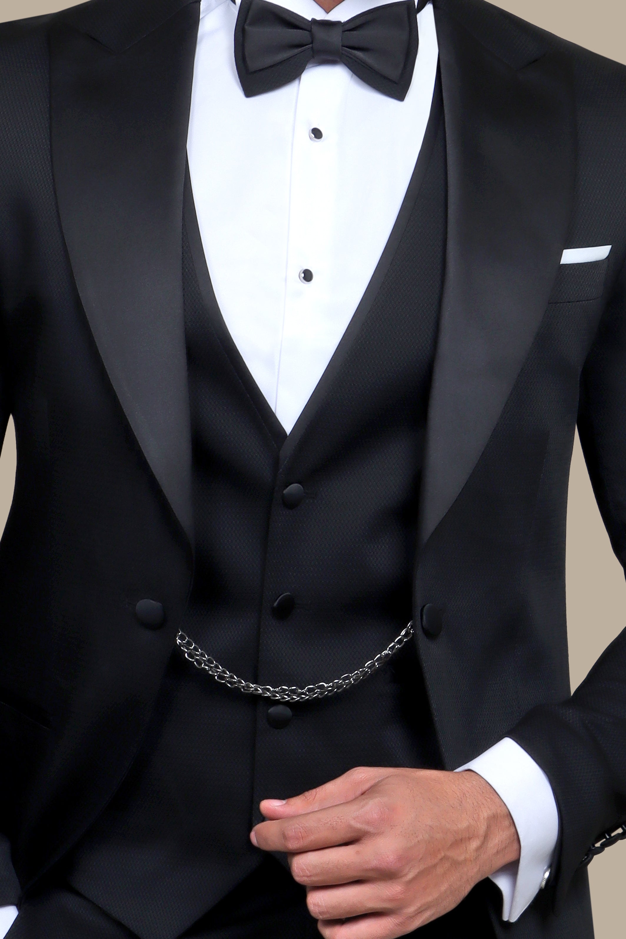 Black 4-Piece Long Tuxedo with Board Structure