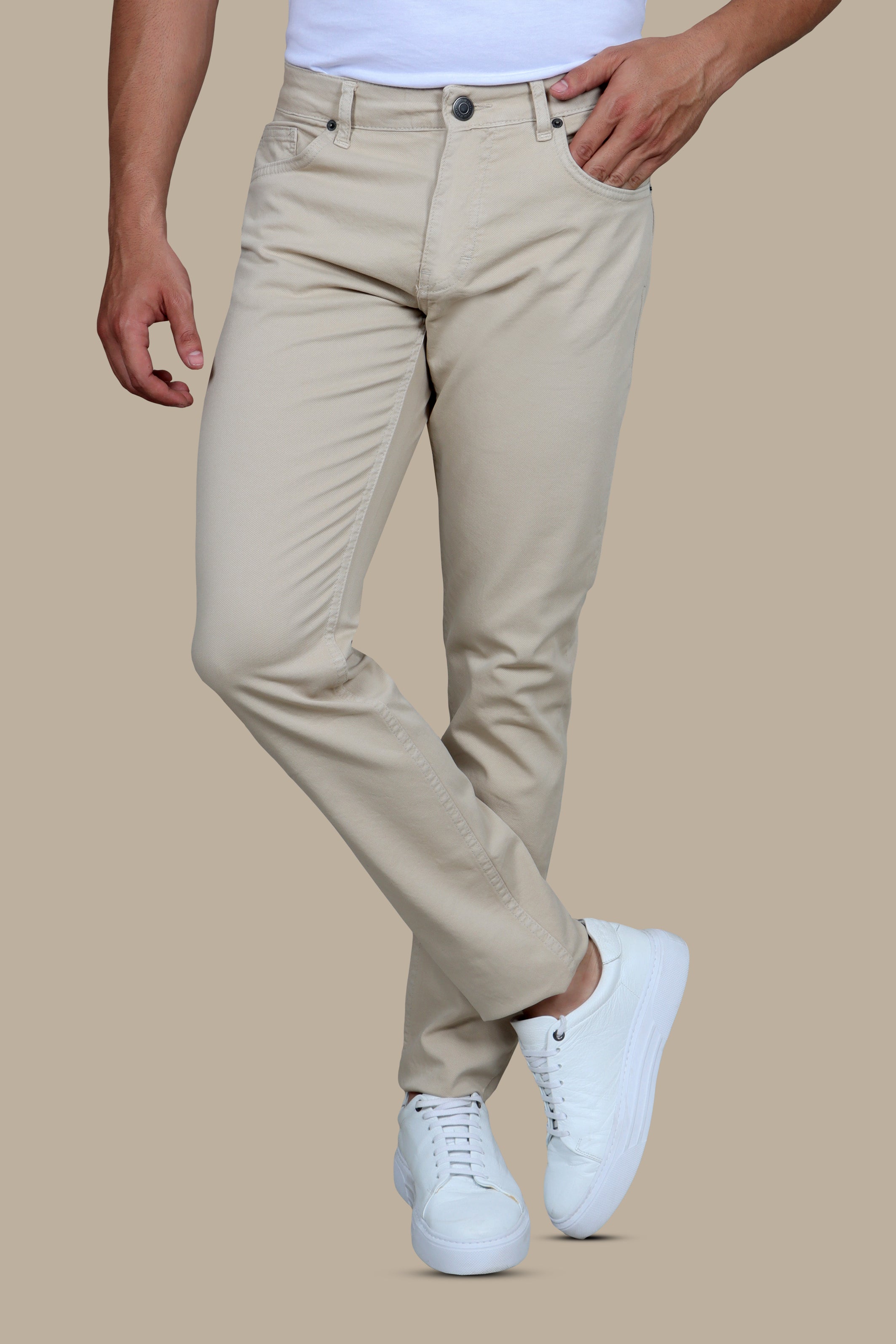 Urban Comfort: Beige Oxford with Five-Pocket Versatility