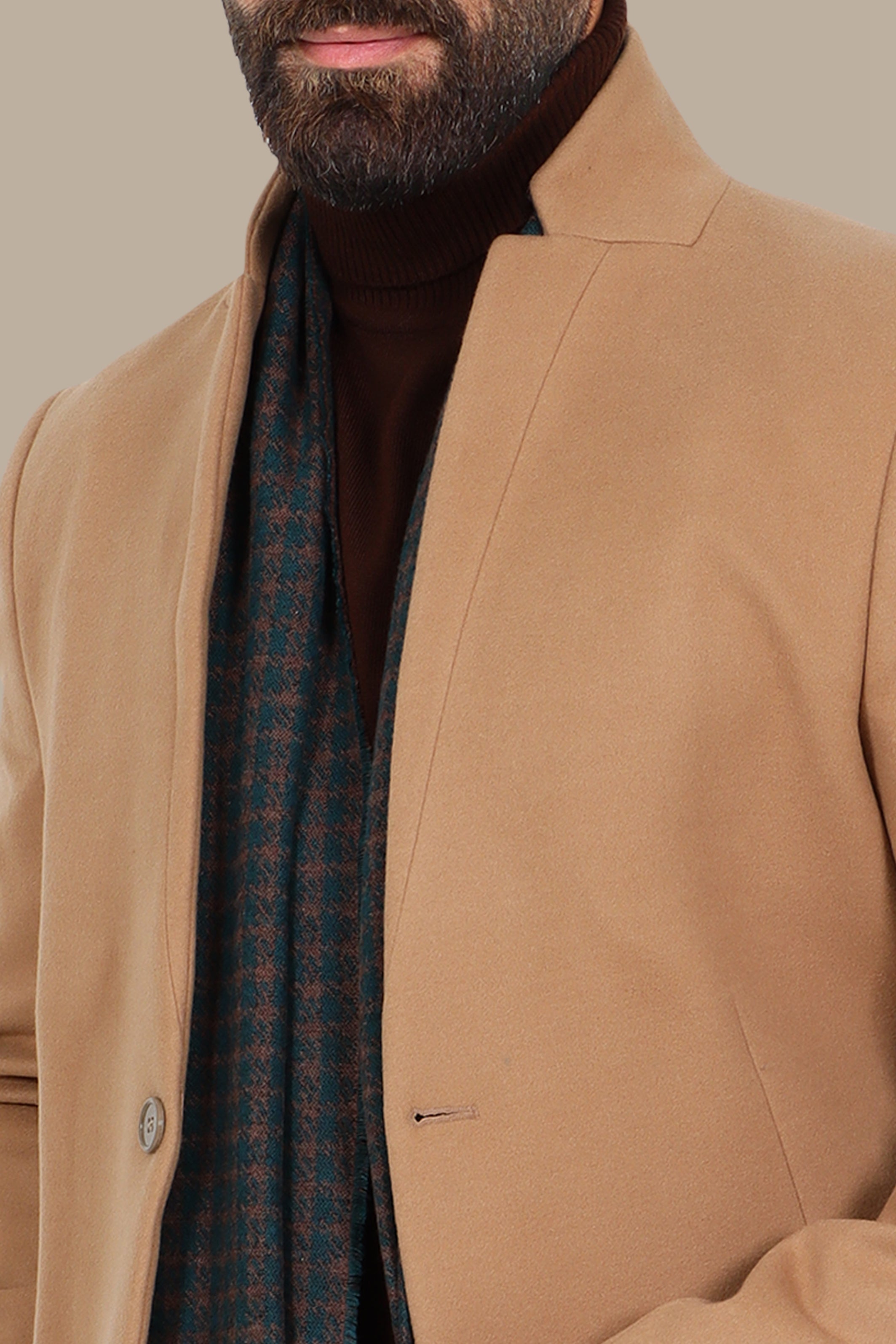 Timeless Beige Chic: The Classic Coat Col Mao in Neutral Elegance