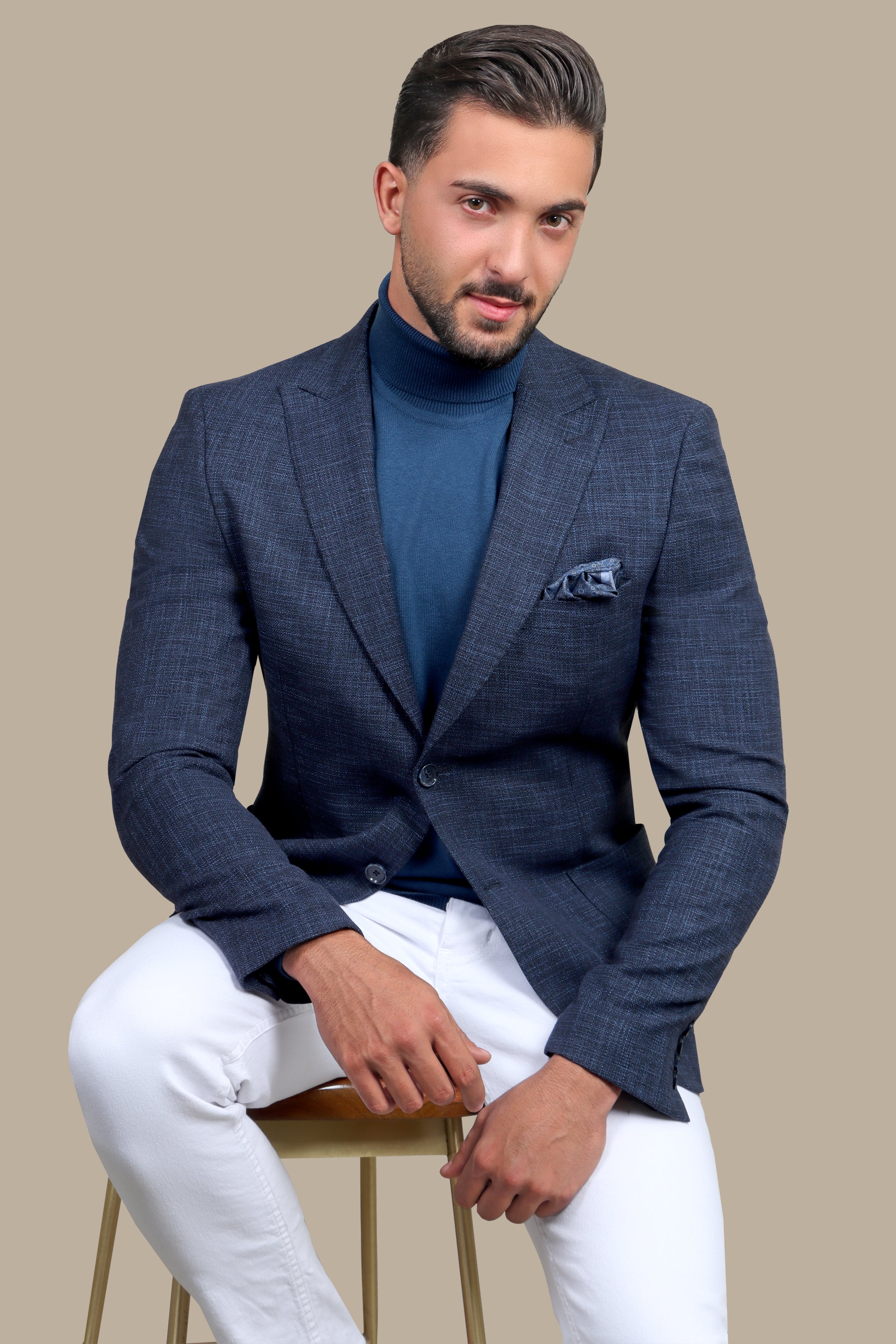 Navy Sophistication: Filafil Cotton Peak Blazer