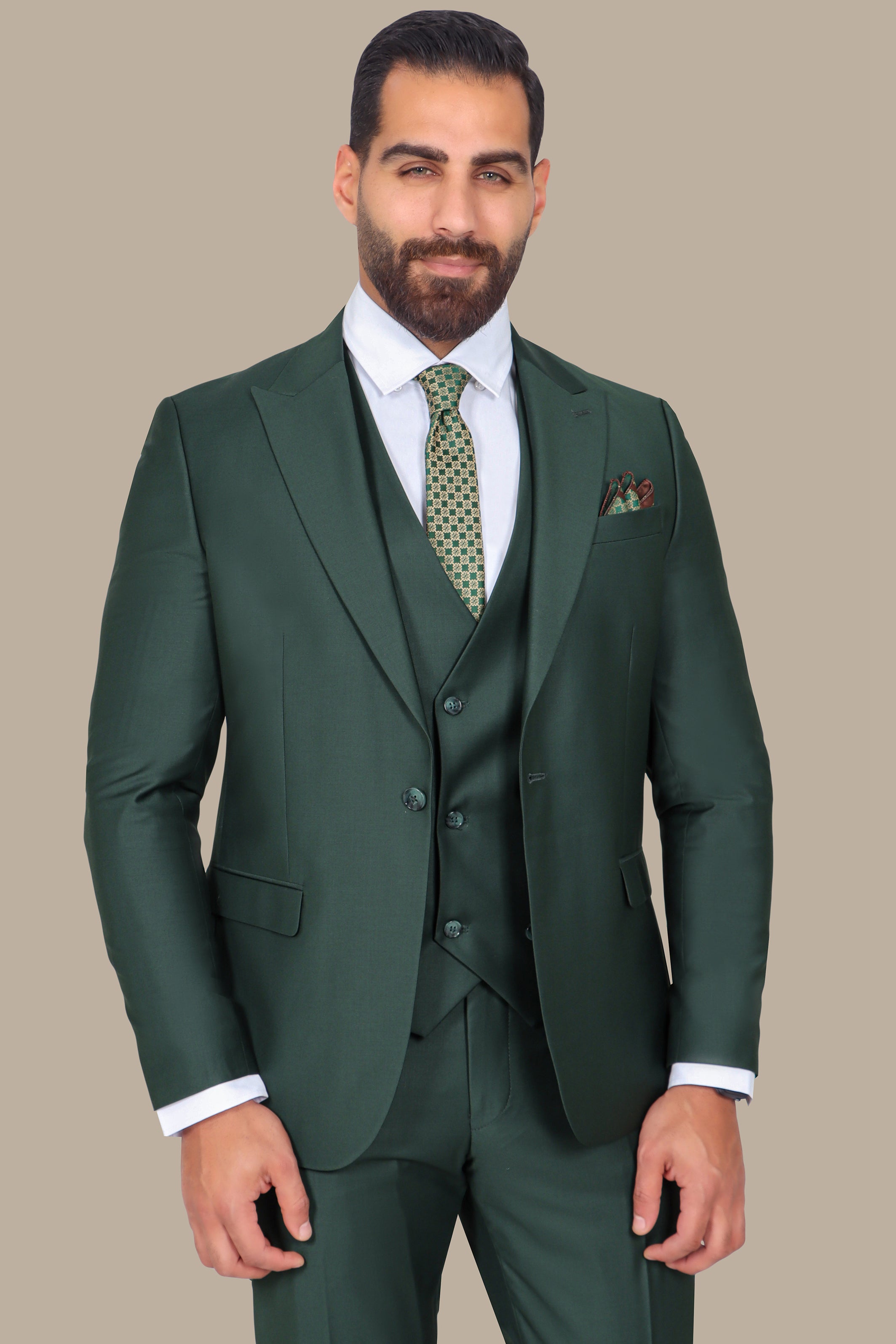 Emerald Elegance: The Peak Plain 3-Piece Green Suit