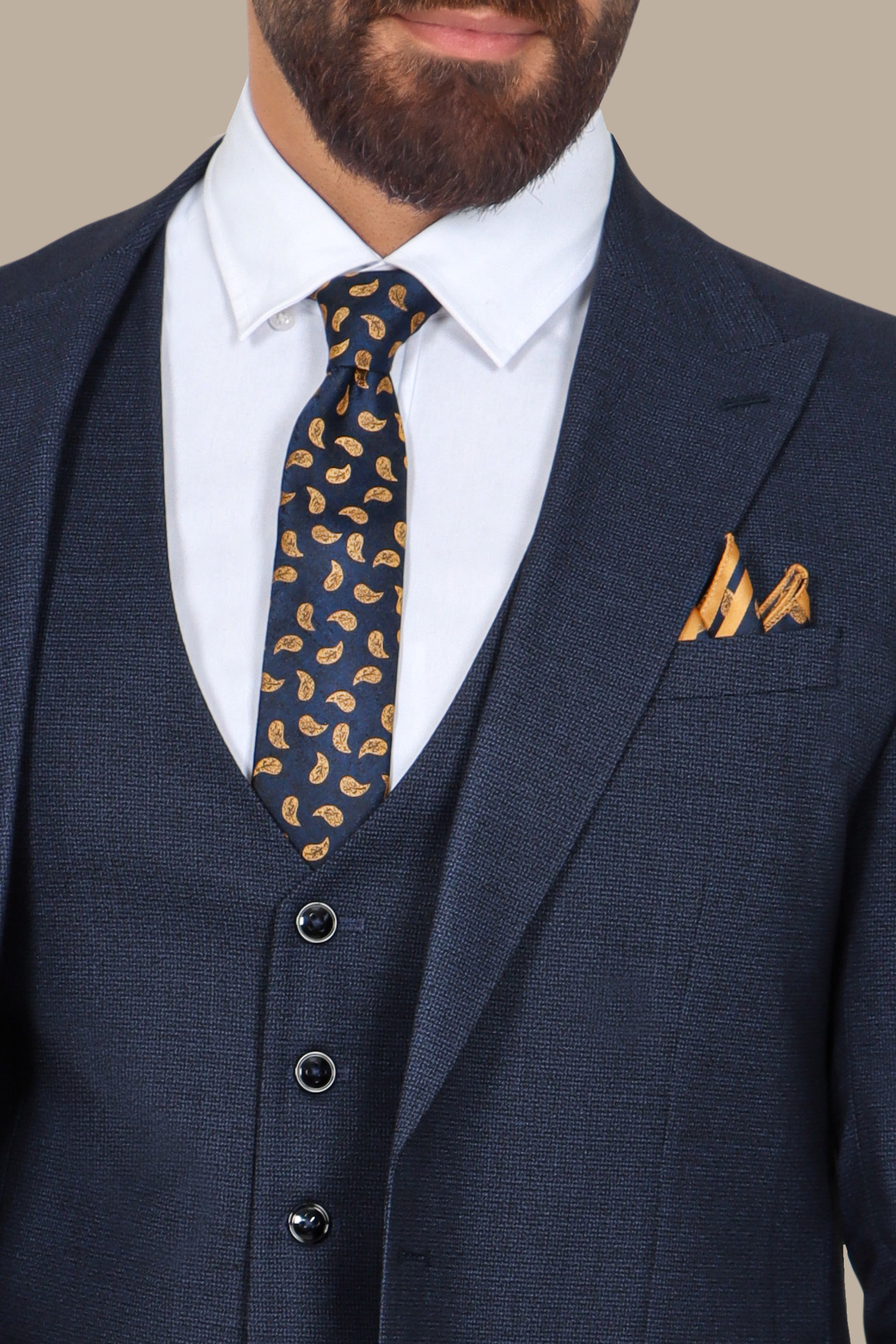 Sharp Checks: 3-Piece Navy Suit with Peak Lapel