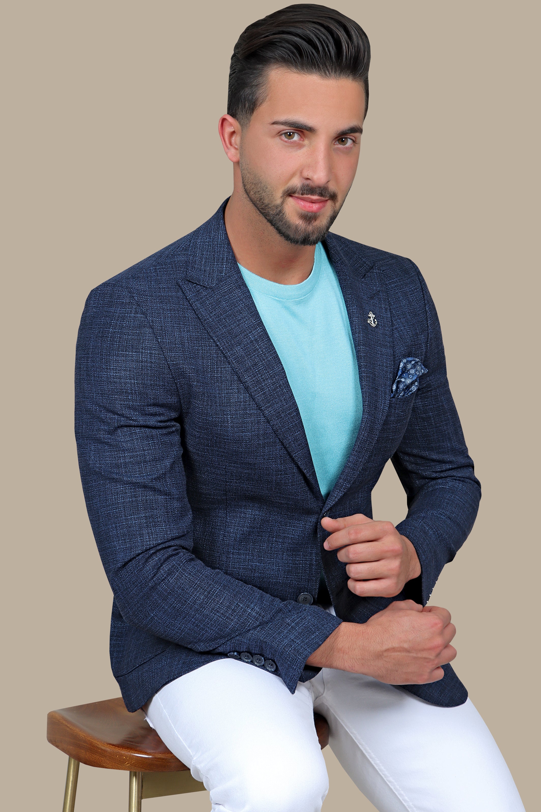 Navy Sophistication: Filafil Cotton Peak Blazer