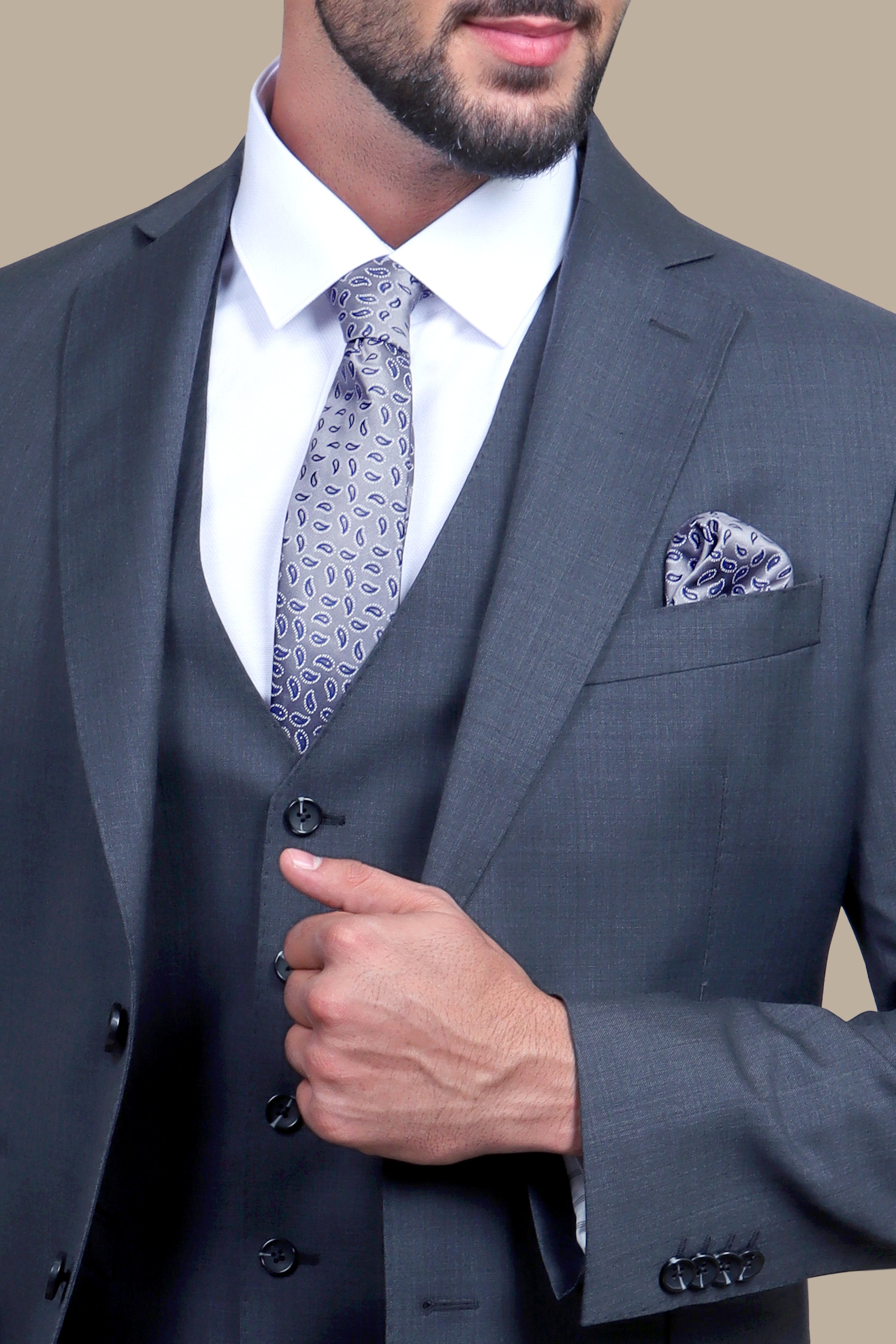 Refined Elegance: Dark Grey Wool Notch Fila Fil 3-Piece Suit