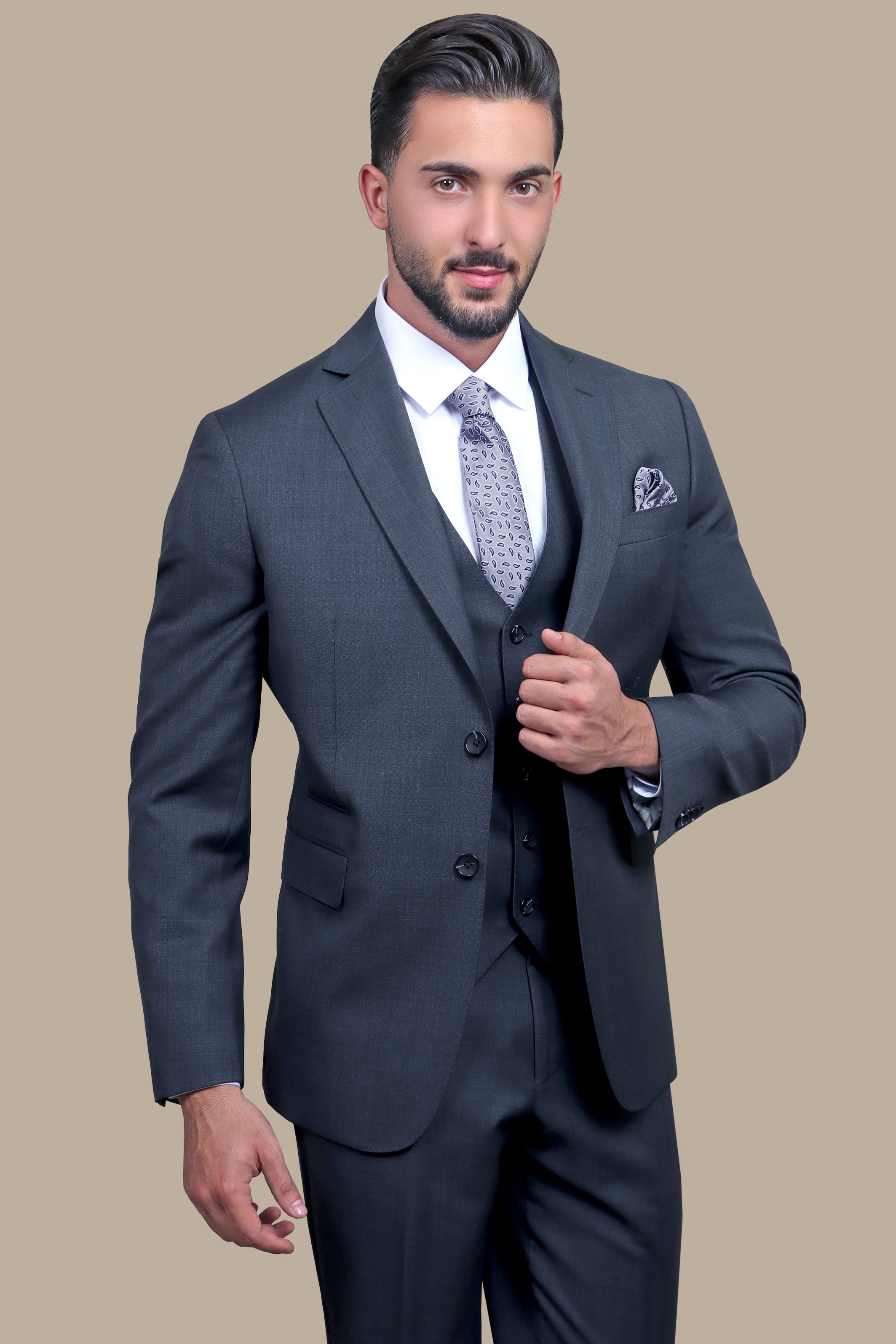 Refined Elegance: Dark Grey Wool Notch Fila Fil 3-Piece Suit